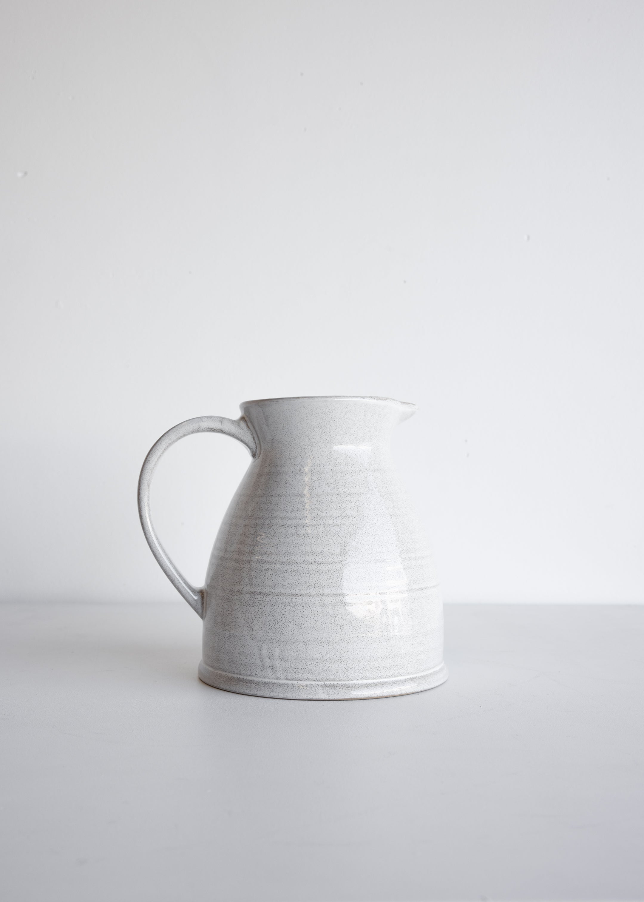 Heirloom Jug Tall / Snow