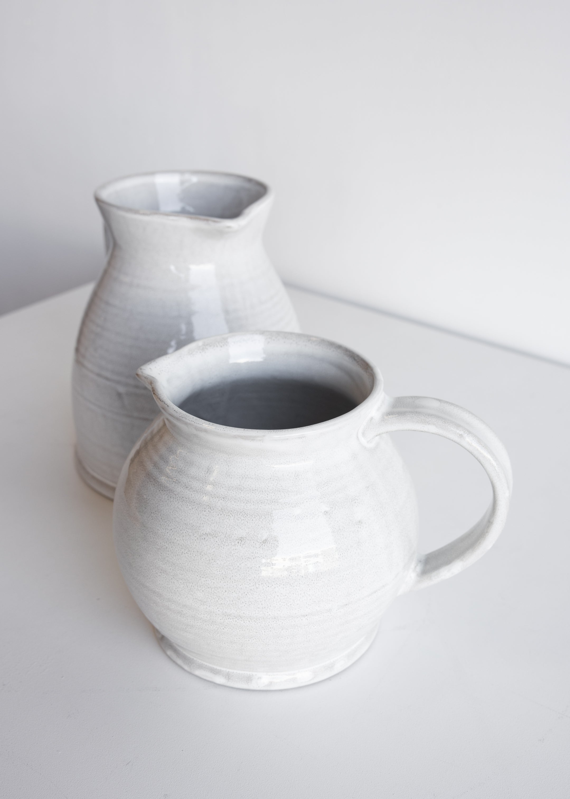 Heirloom Jug Tall / Snow