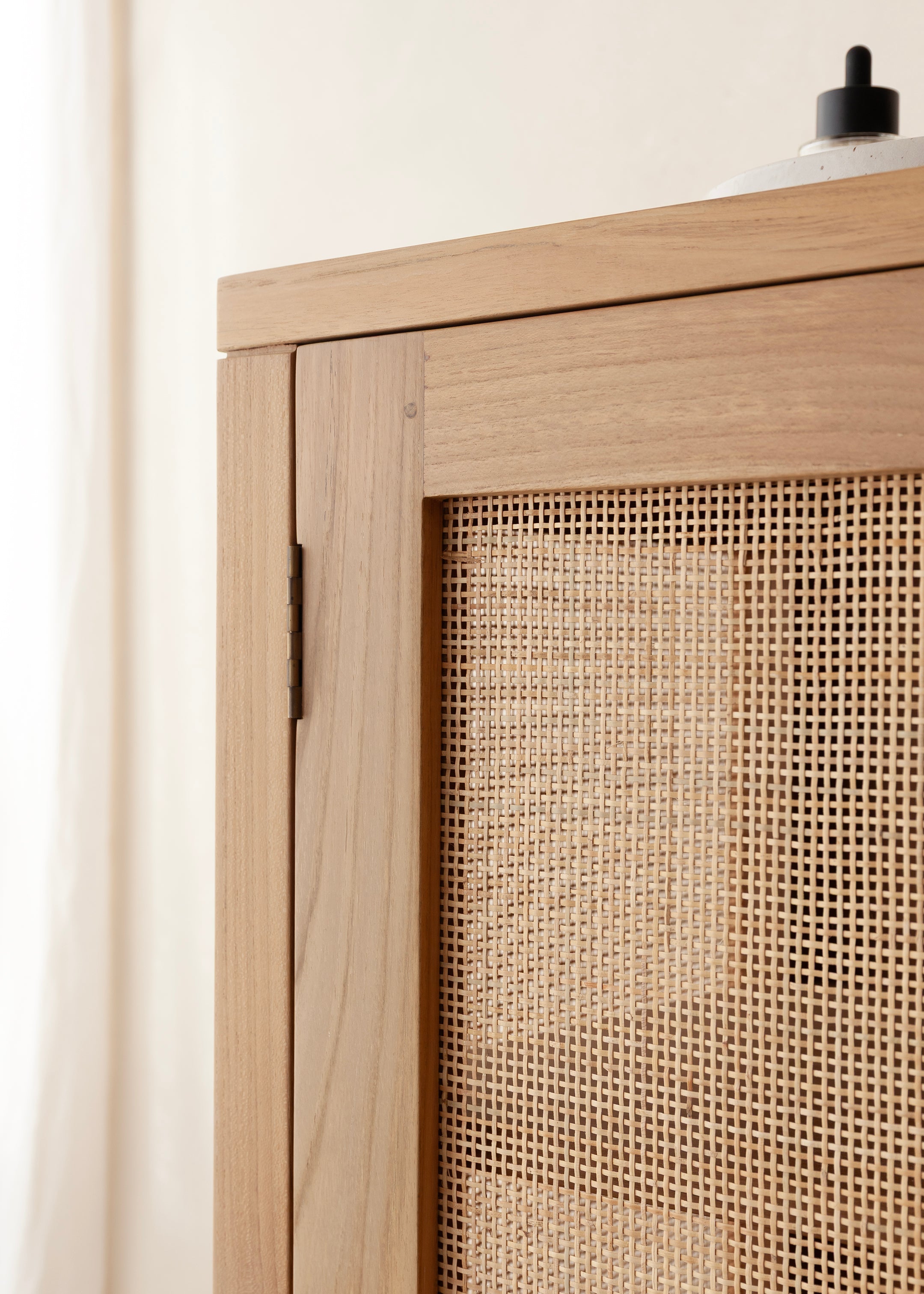 Alba Teak Cabinet / Natural