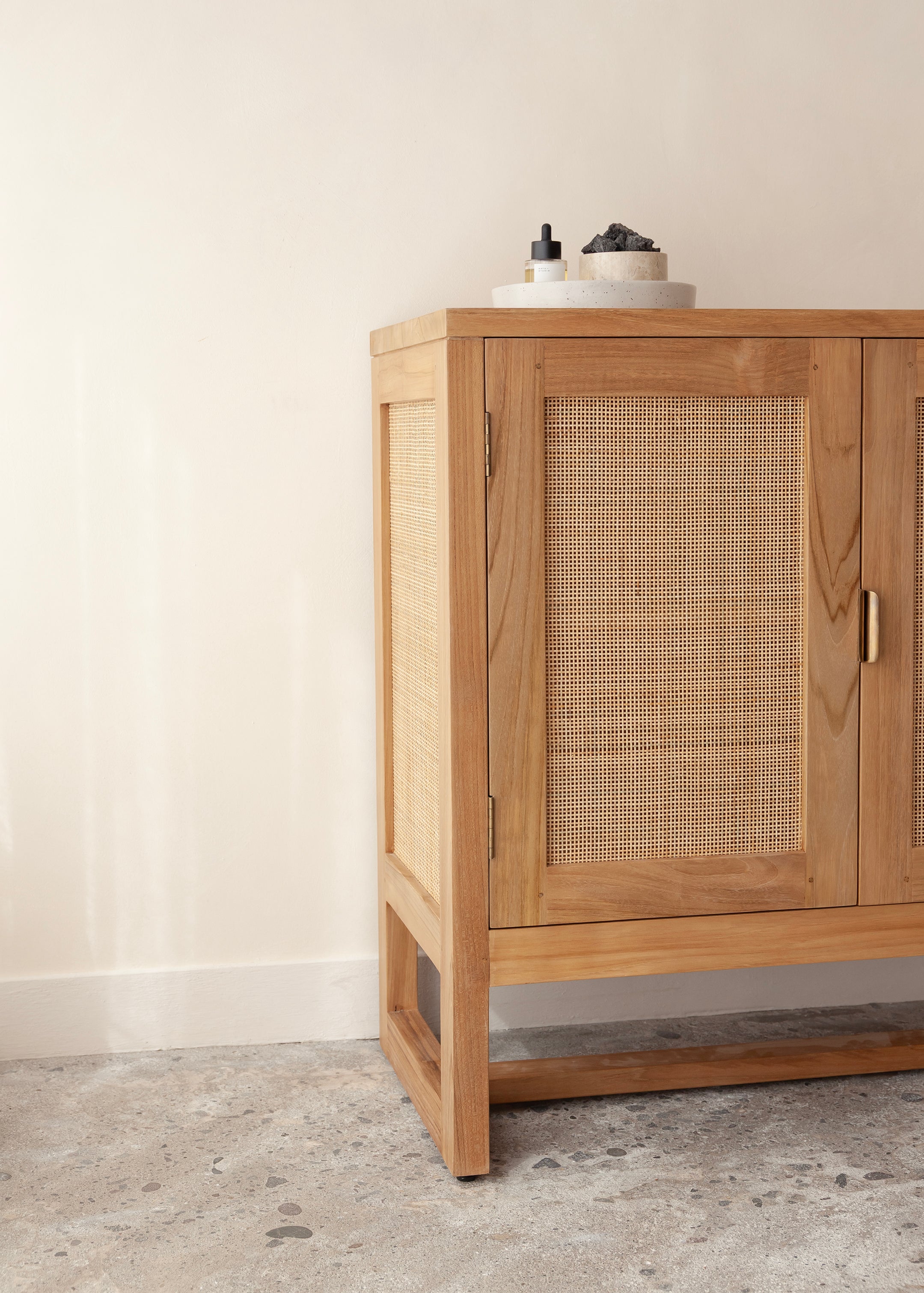 Alba Teak Cabinet / Natural