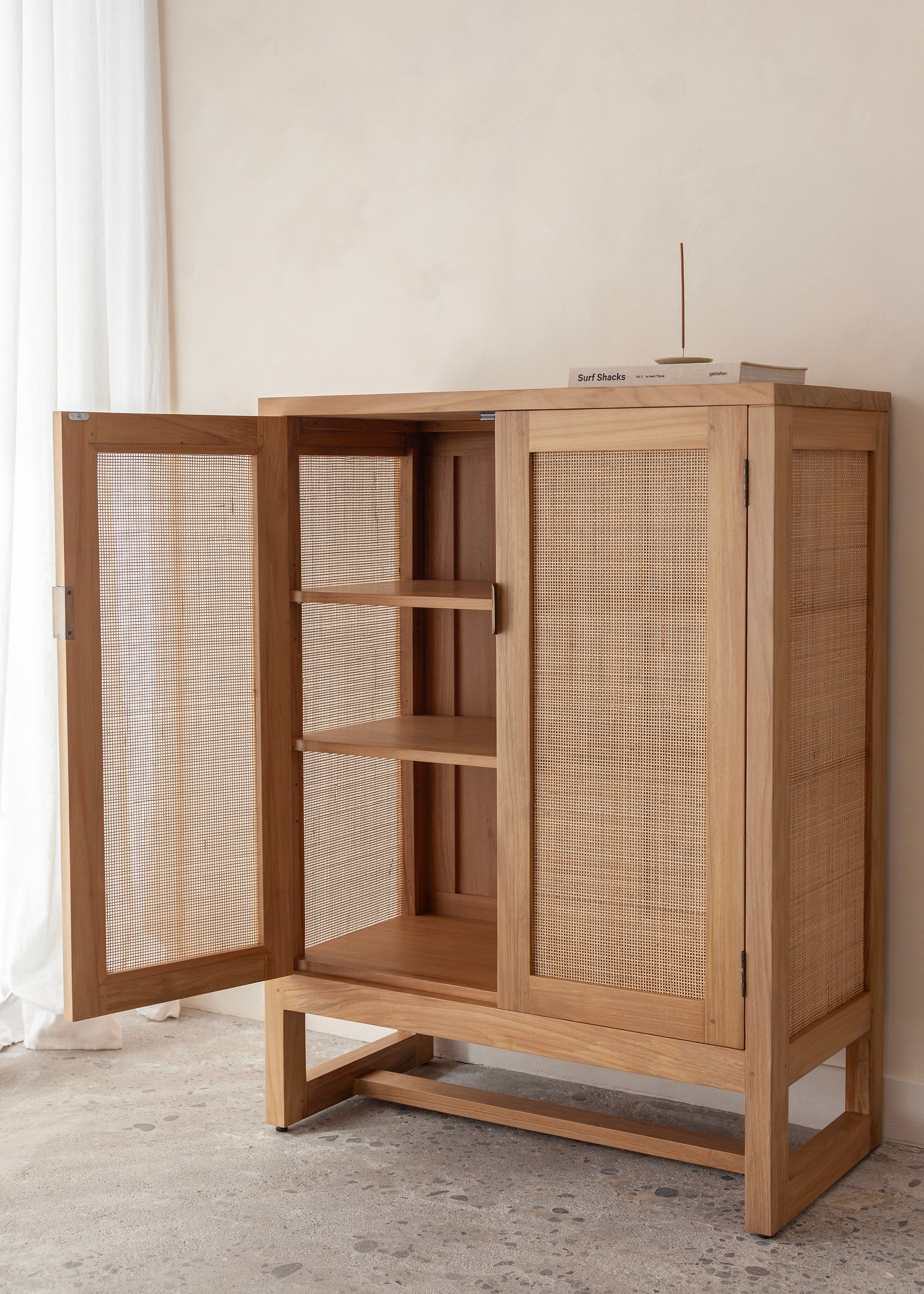 Alba Teak Cabinet / Natural