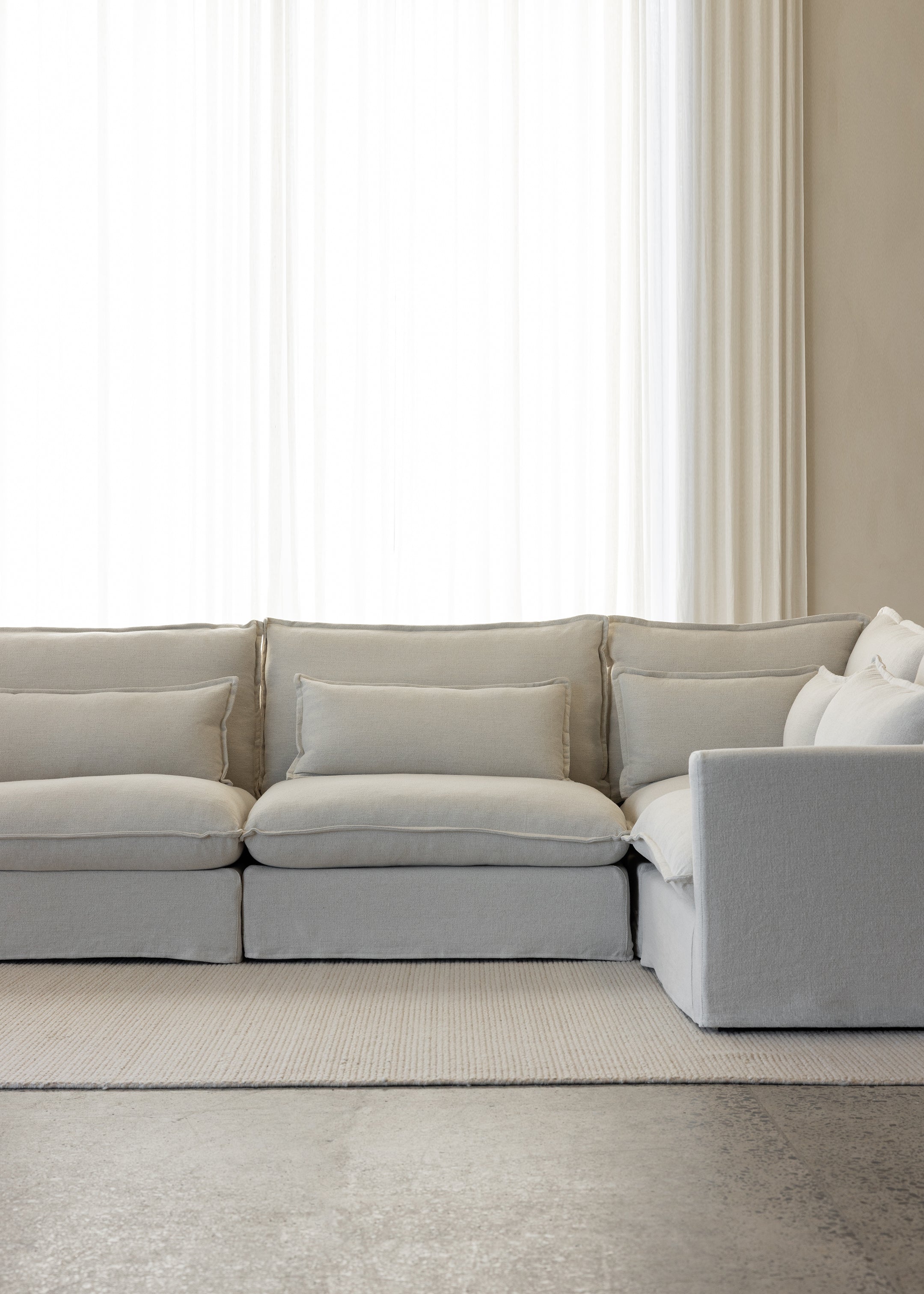 Benny Sectional Sofa / 4-Piece RAF