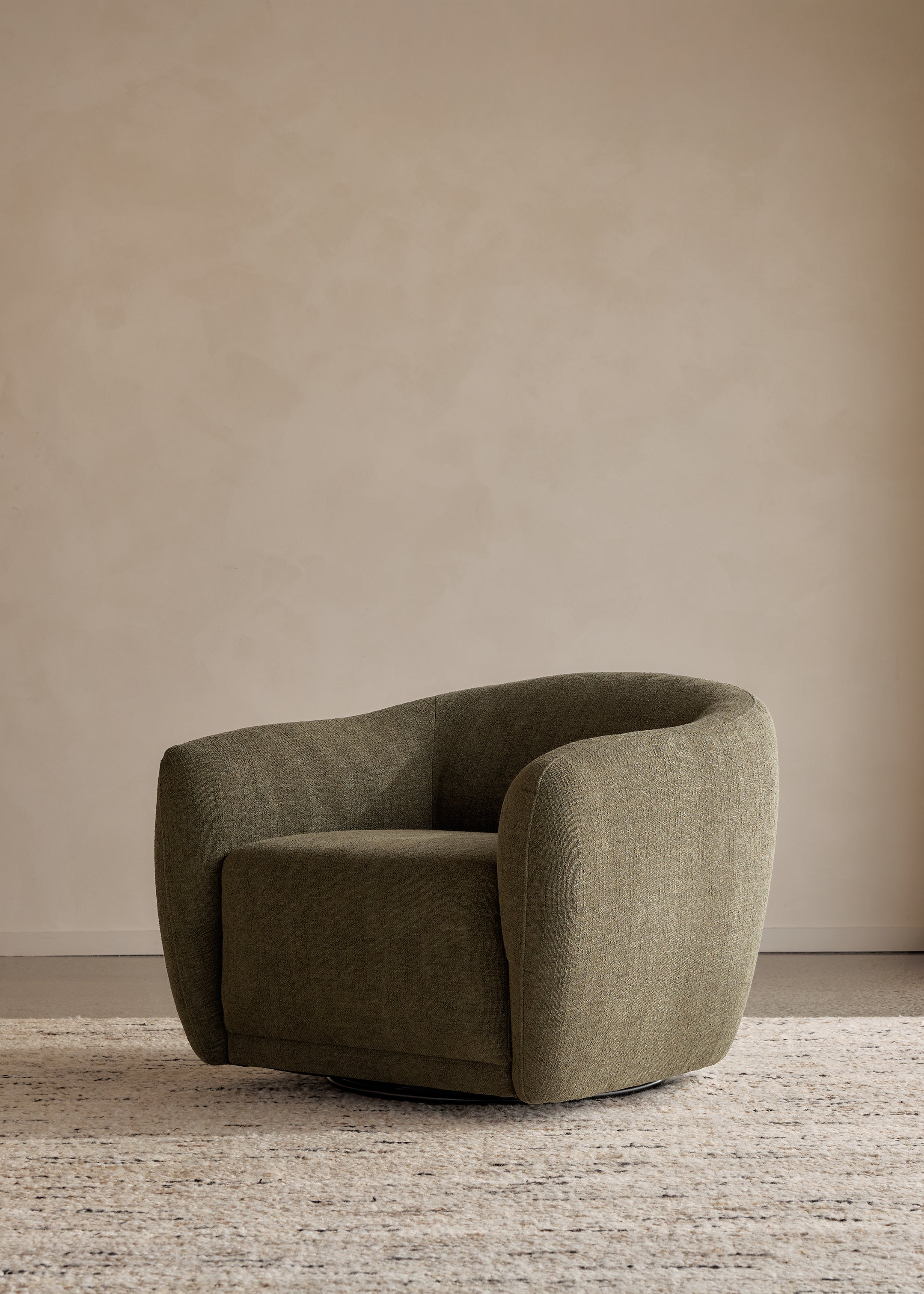 Blake Armchair / Moss