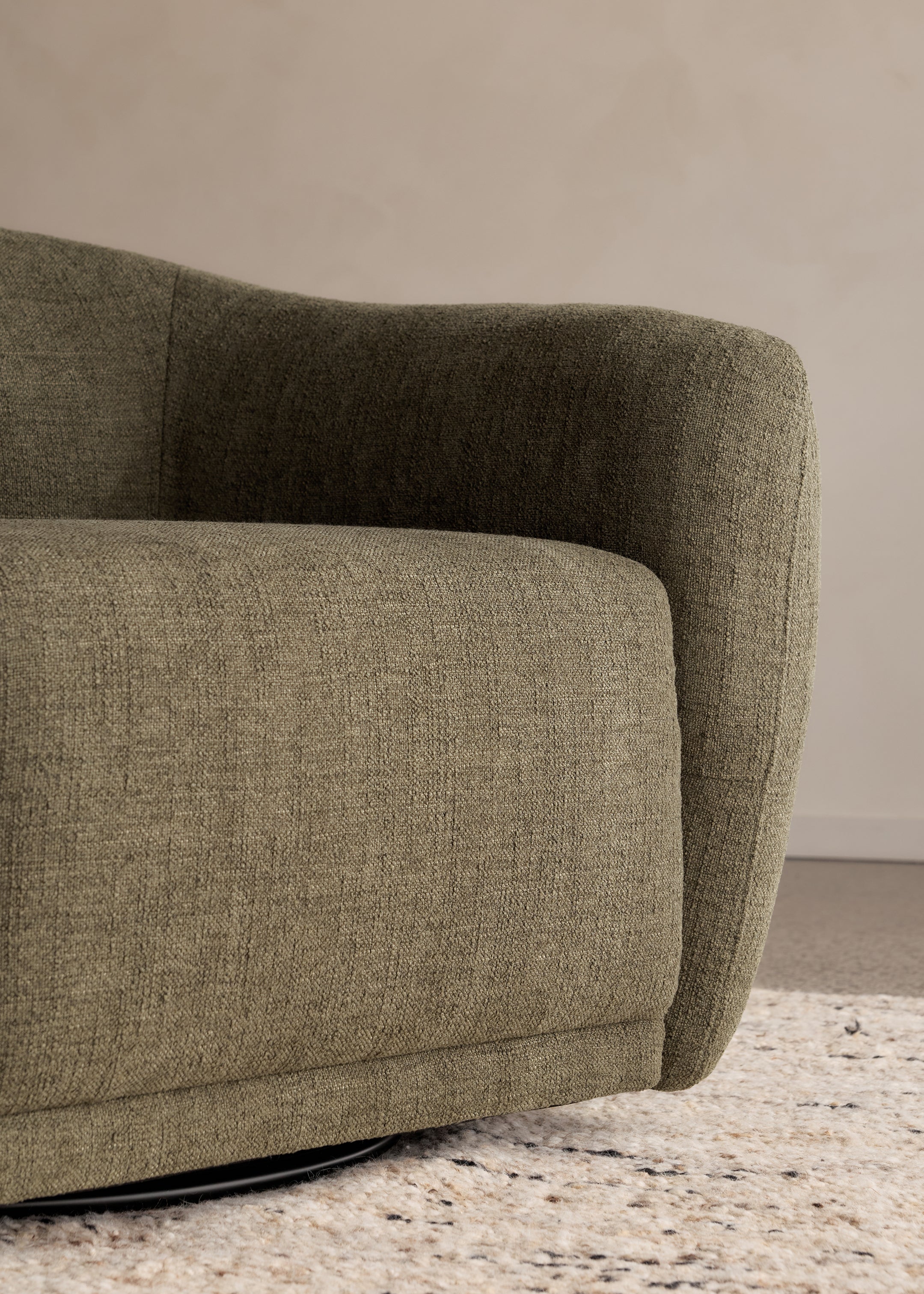 Blake Armchair / Moss