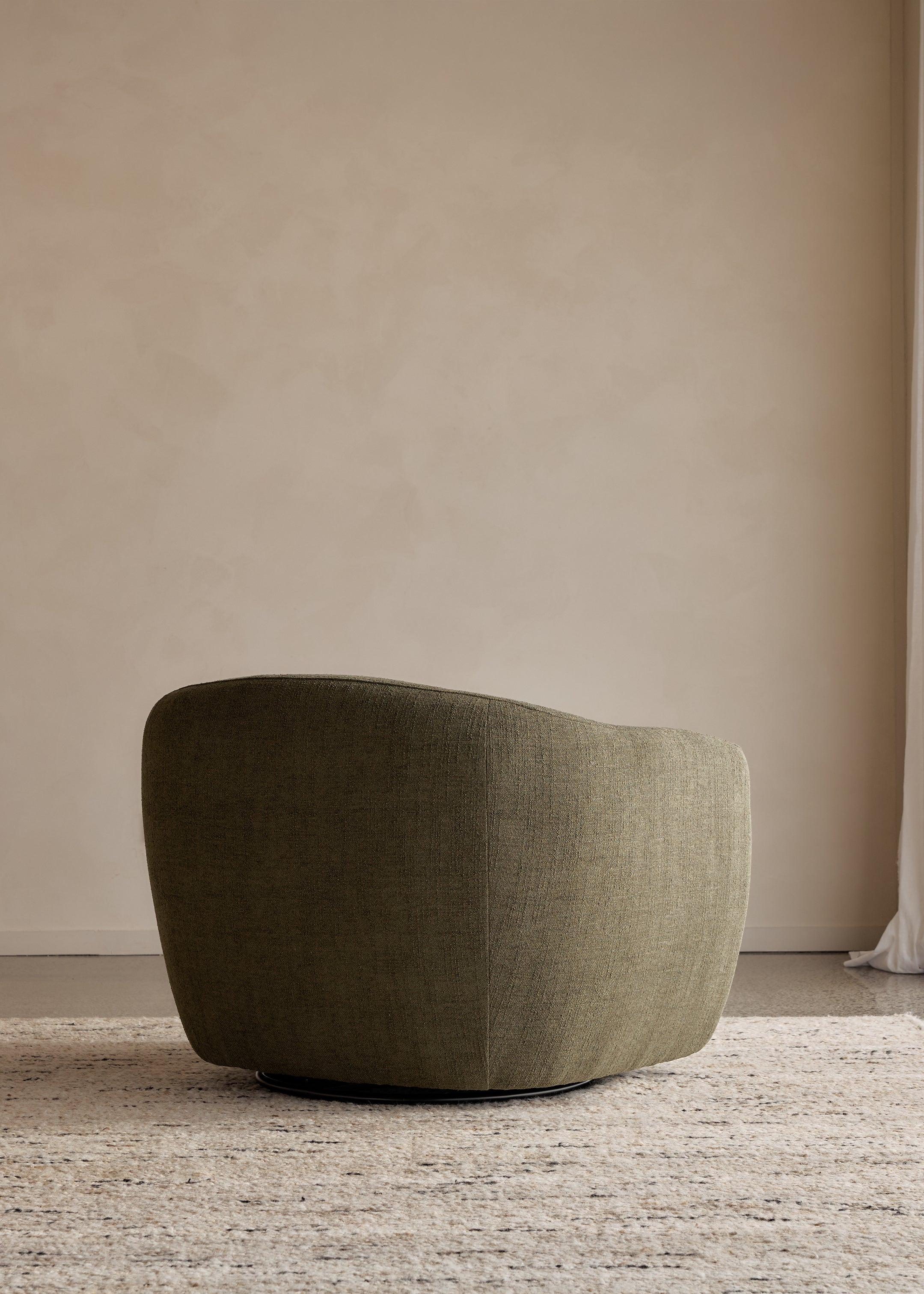 Blake Armchair / Moss