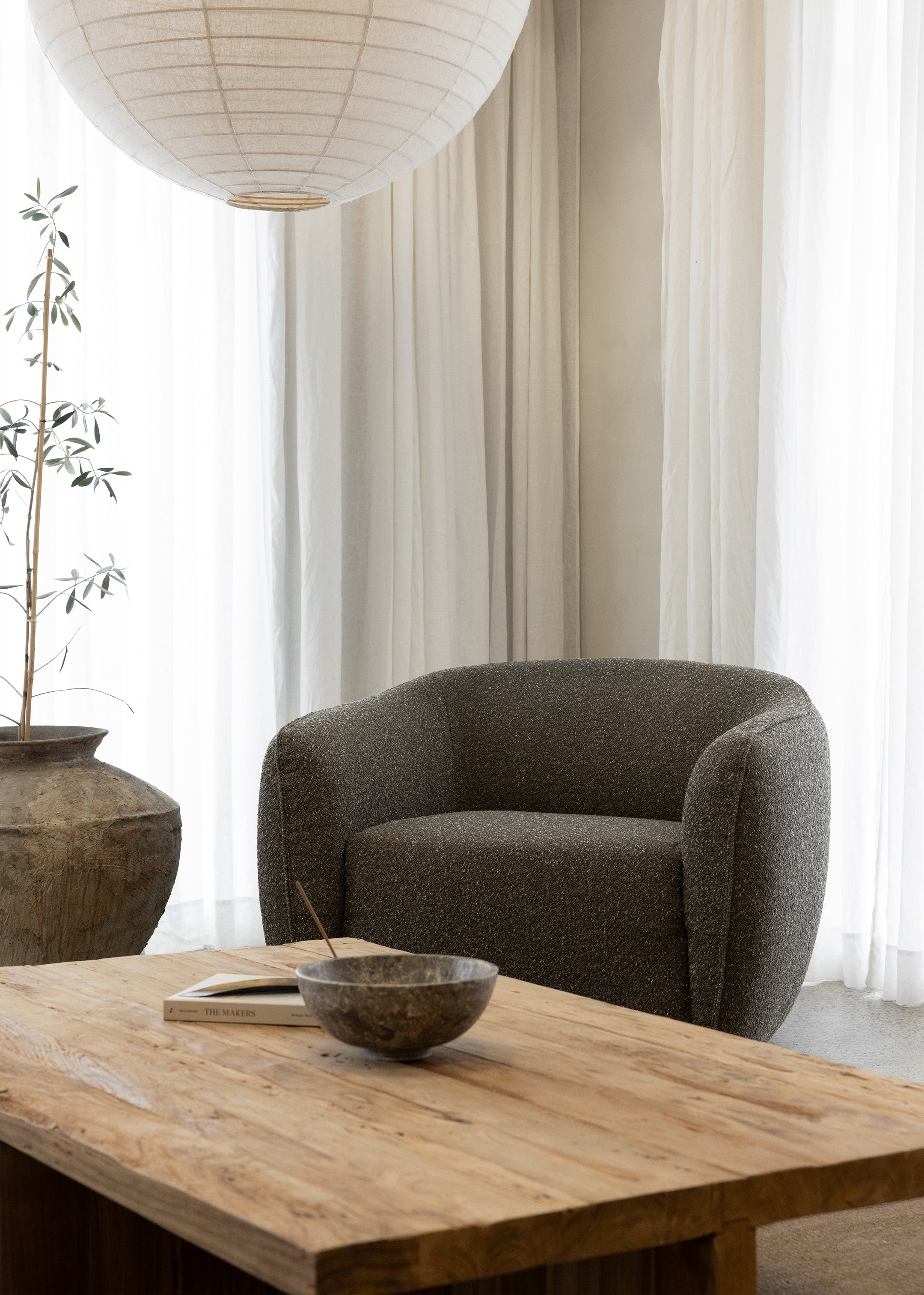 Blake Swivel Armchair / Moss