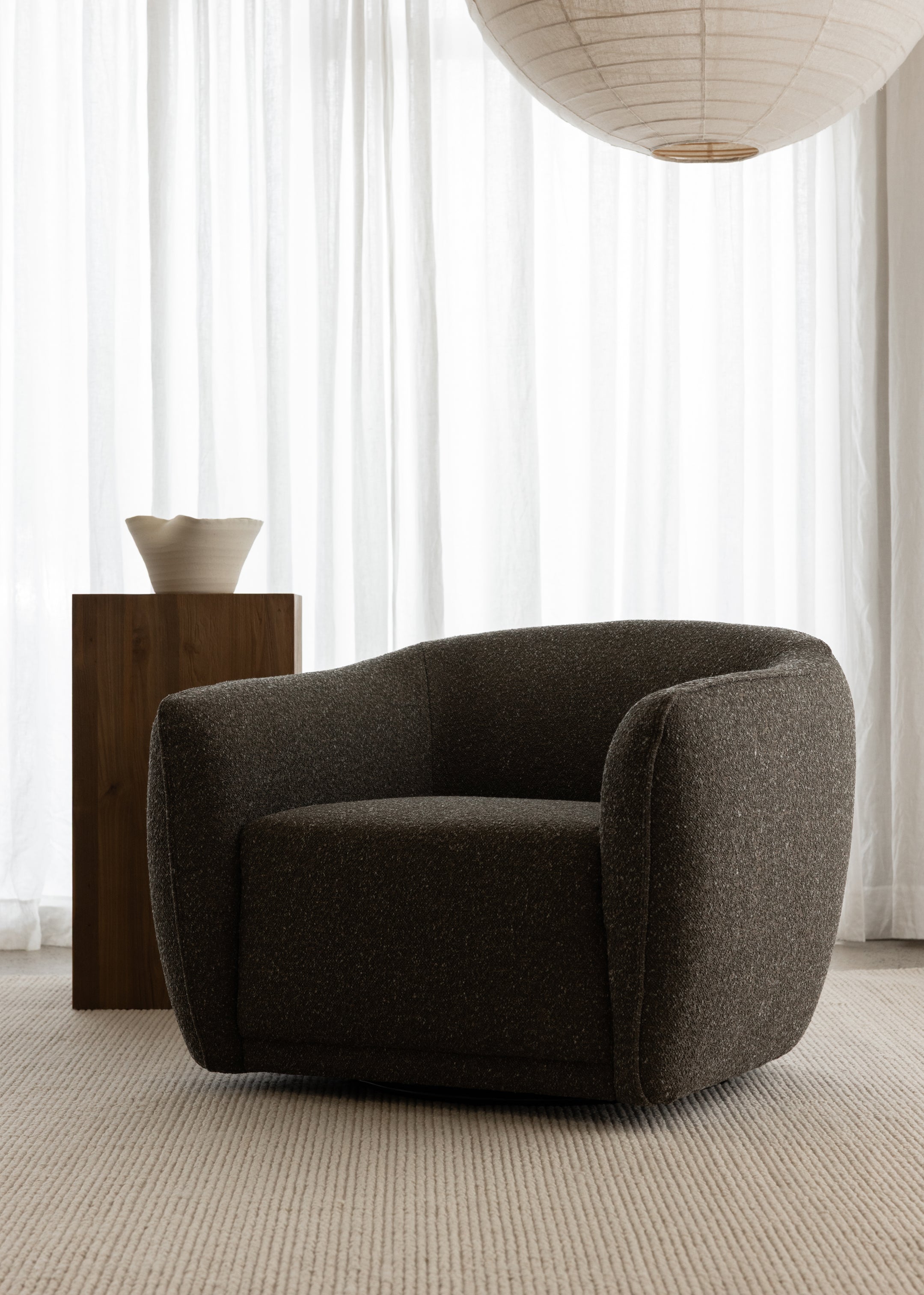 Blake Swivel Armchair / Moss
