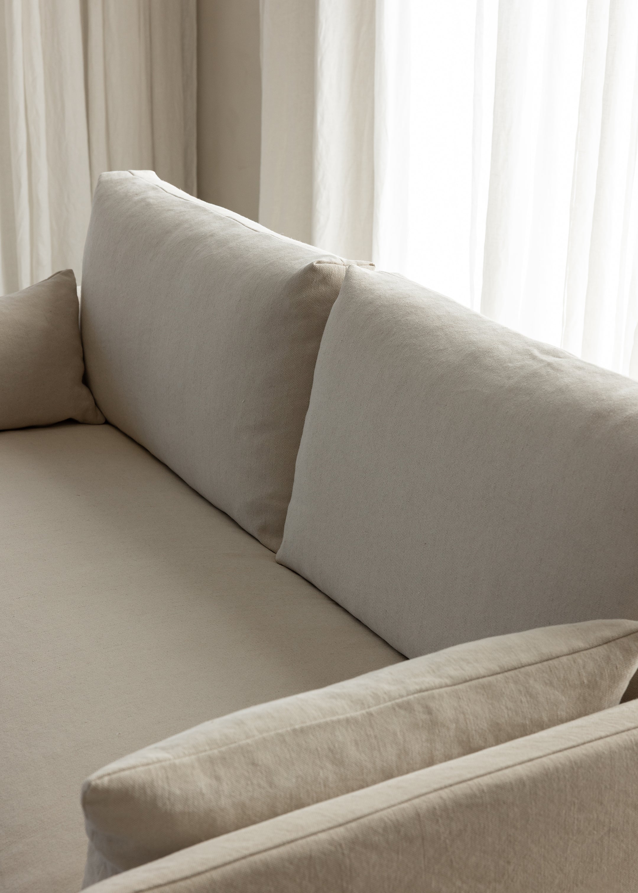Celine Sofa / 2 Seater