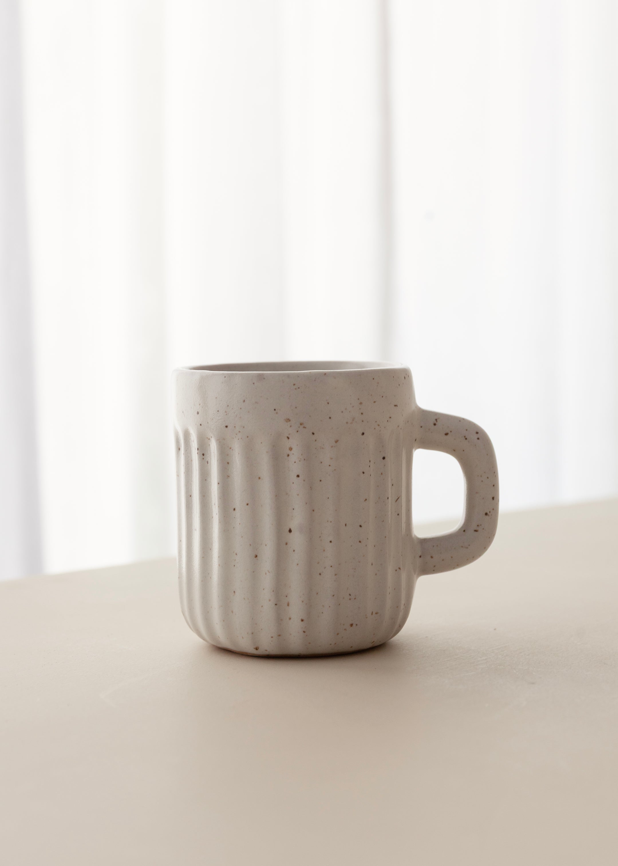 Dami Cup / Speckled White