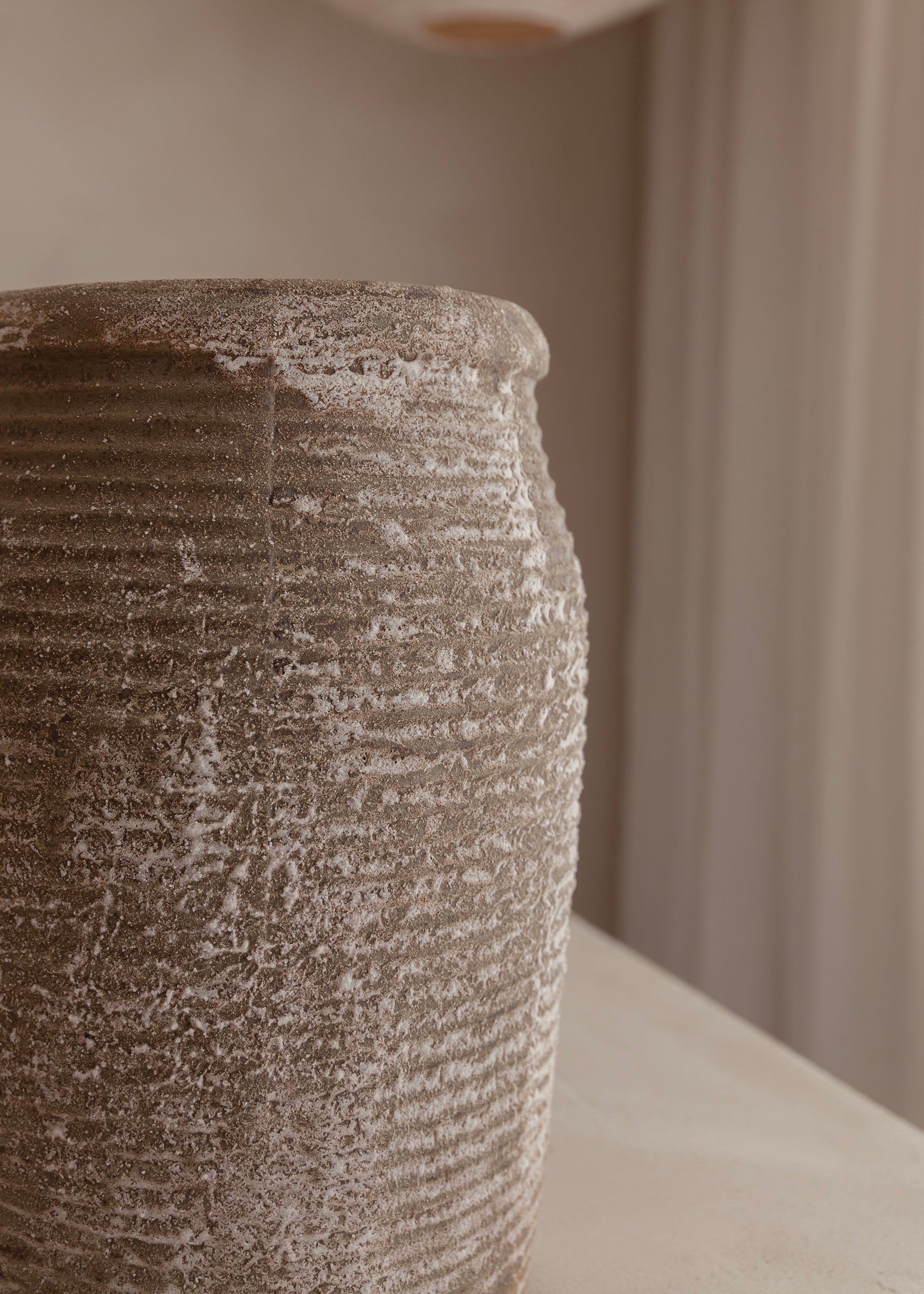 Earthenware Planter Vessel / Aged Natural