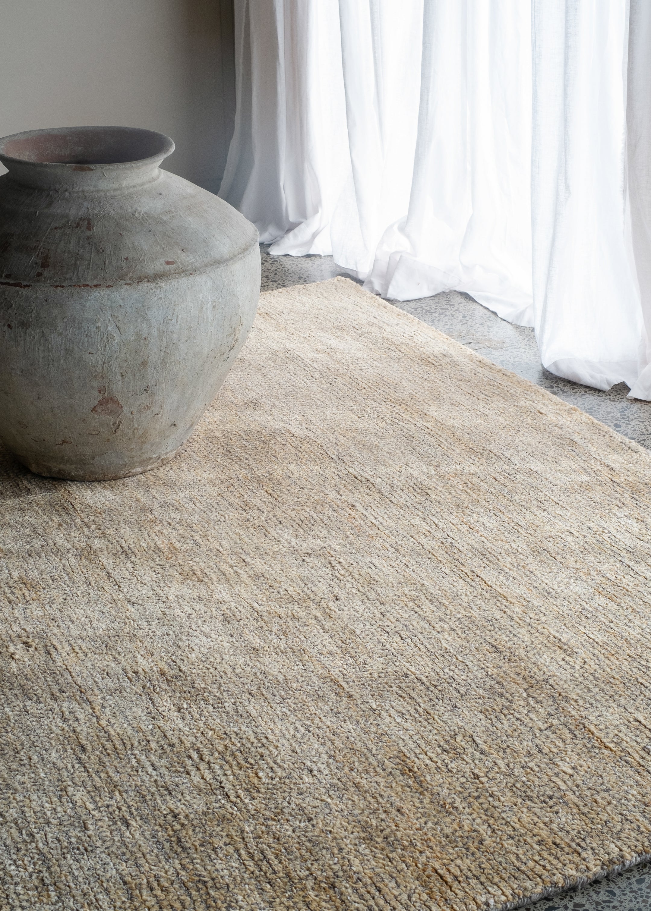 Fairbanks Floor Rug / Limestone