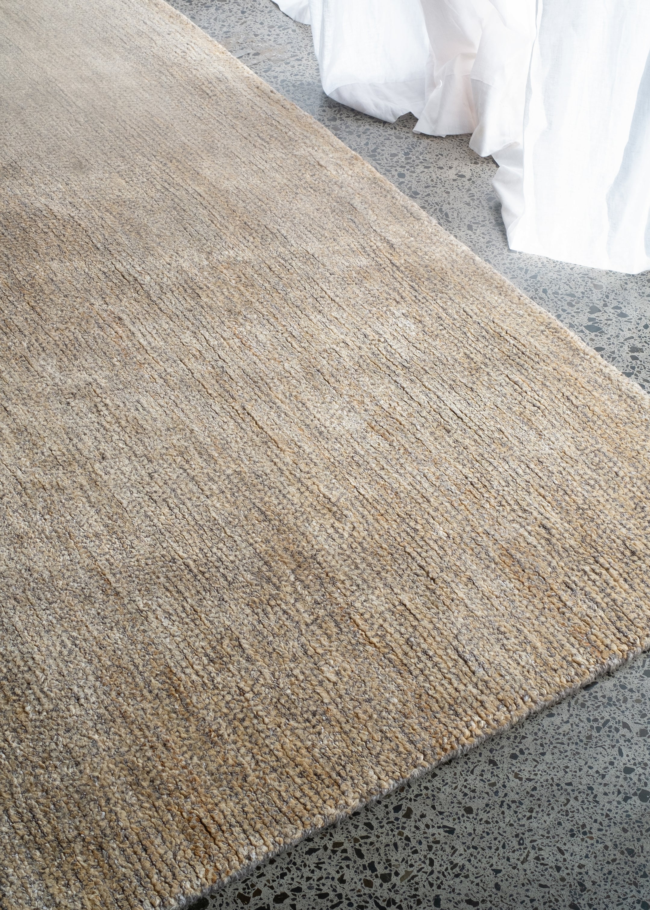 Fairbanks Floor Rug / Limestone