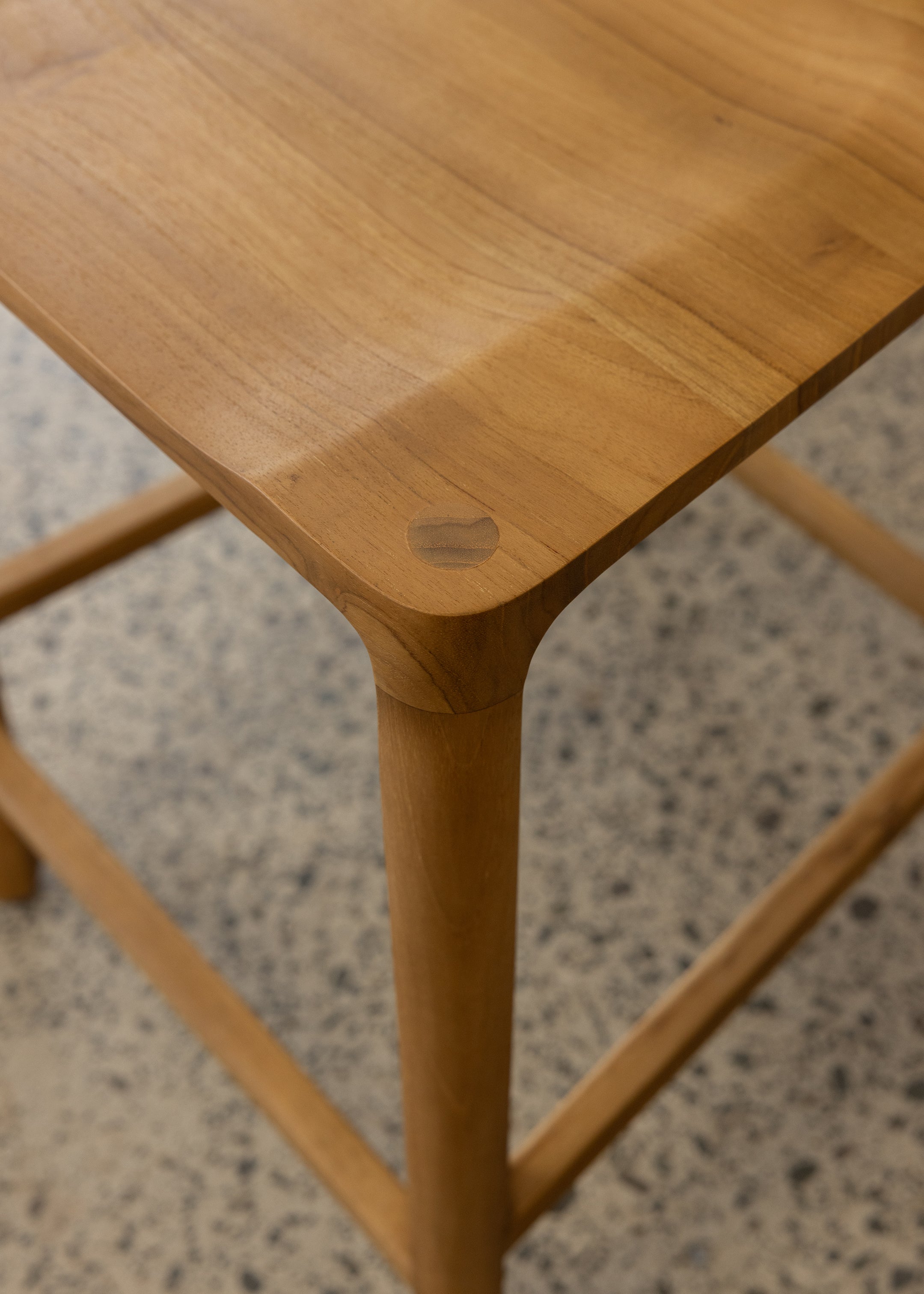 Glide Luxe Stool / Natural