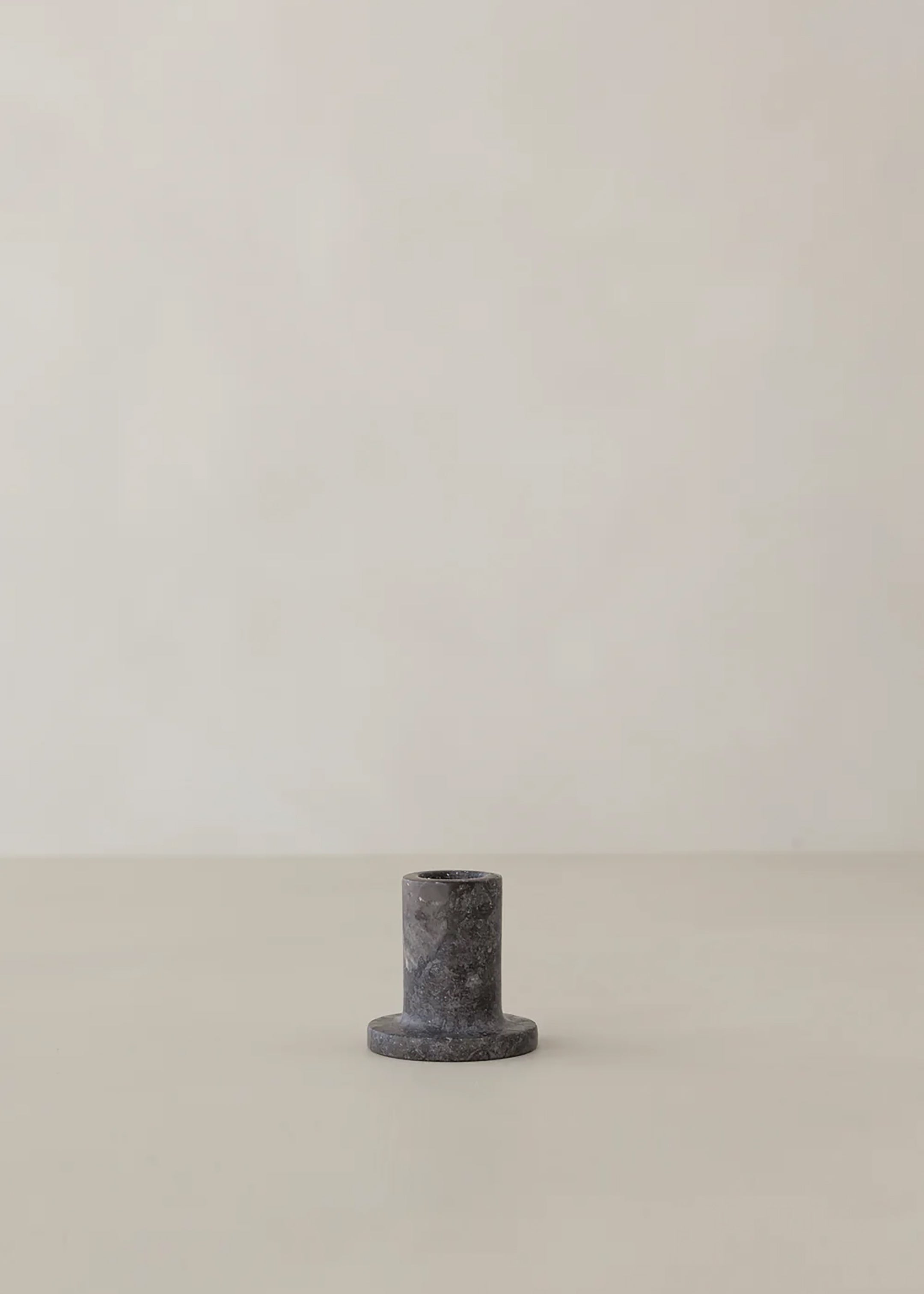 Haru Marble Candle Holder / Black