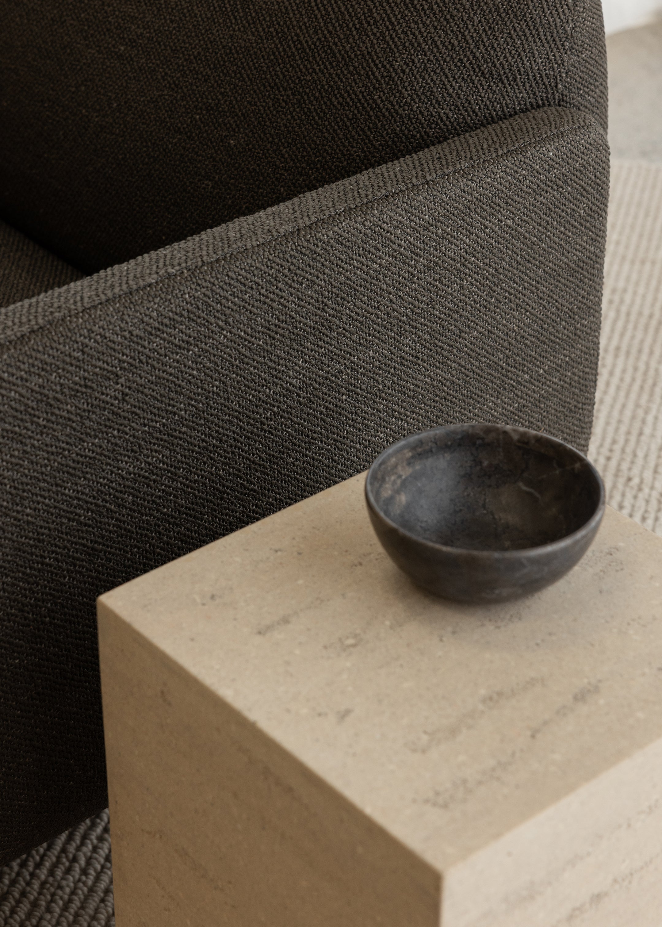 Ivy Armchair / Dark Olive