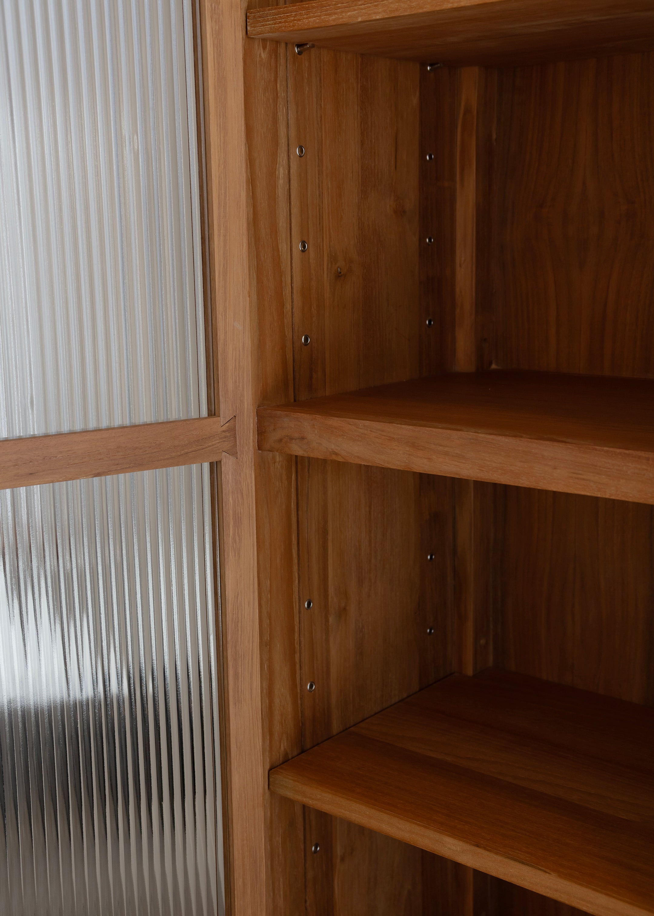 Jasper Glass Cabinet / High