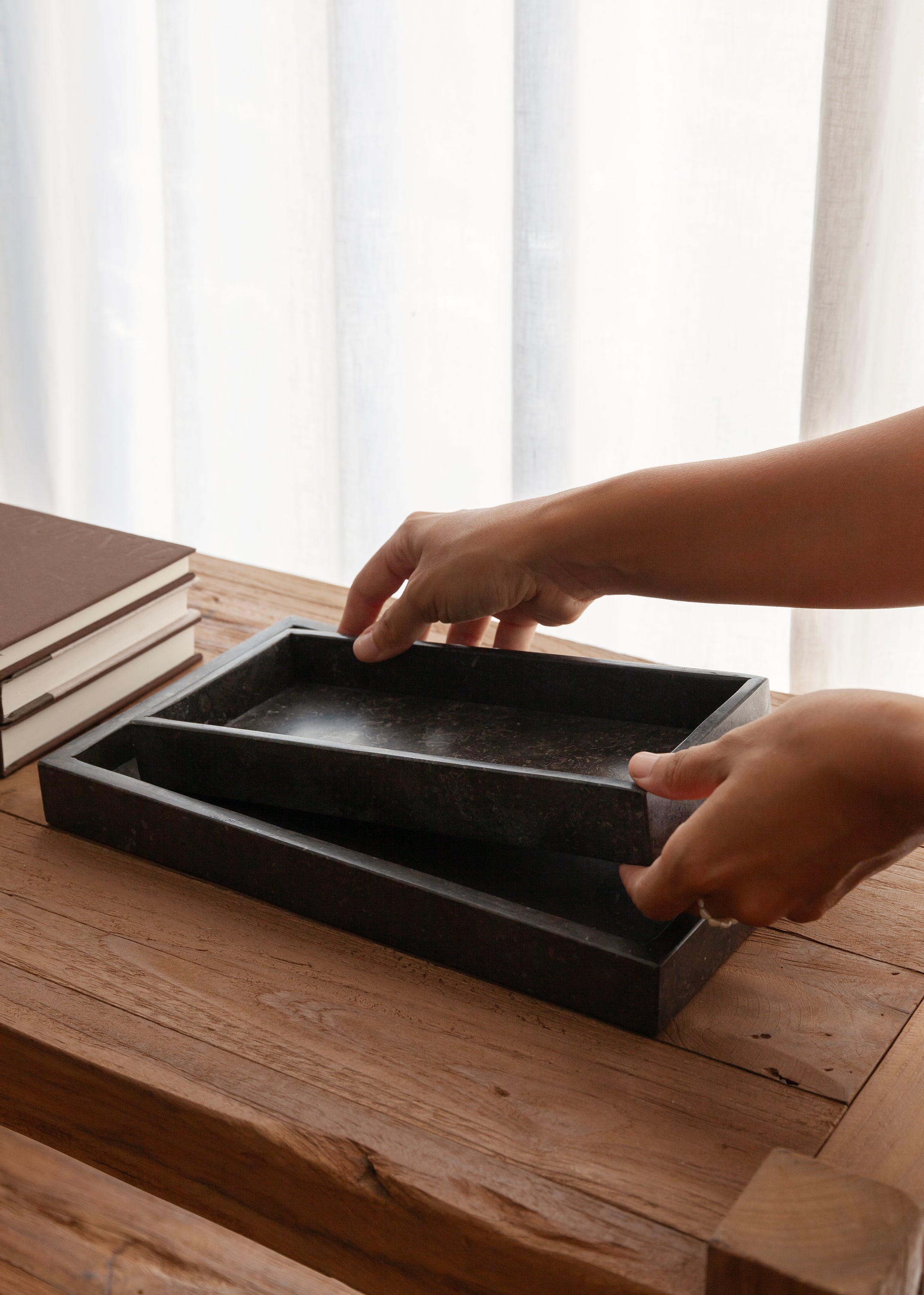 Jiro Marble Tray / Black