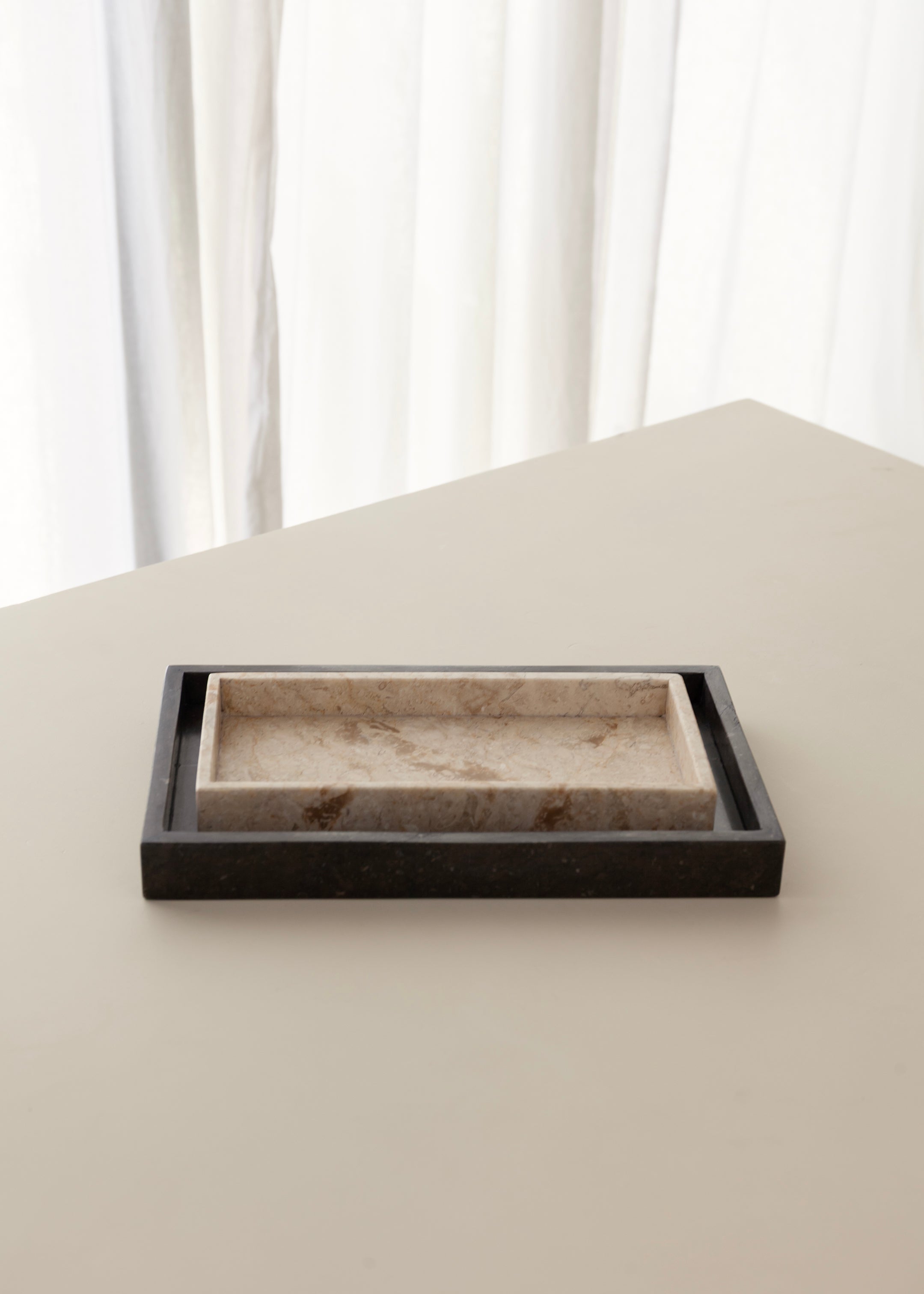 Jiro Marble Tray / Black