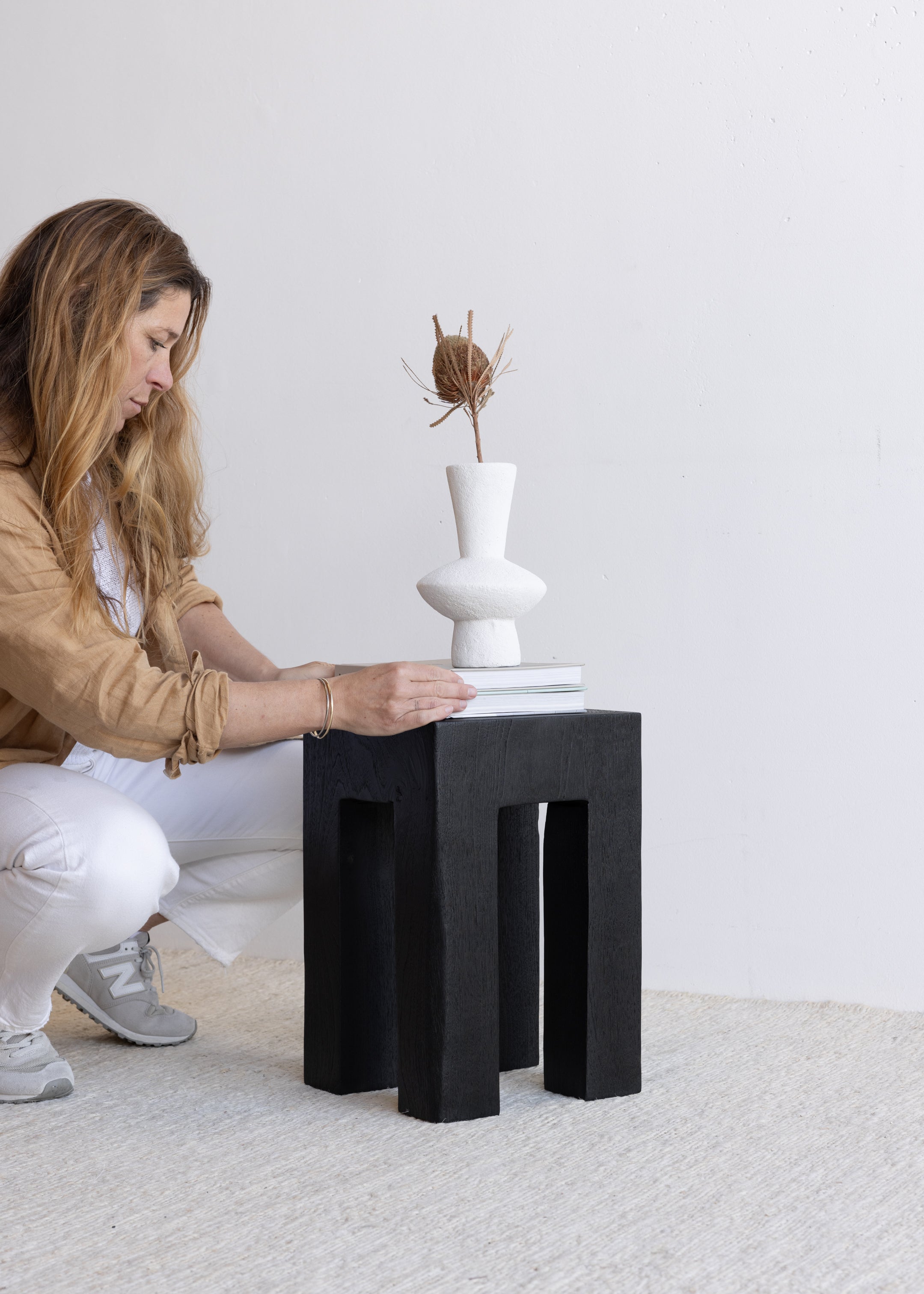 Koa Stool / Black