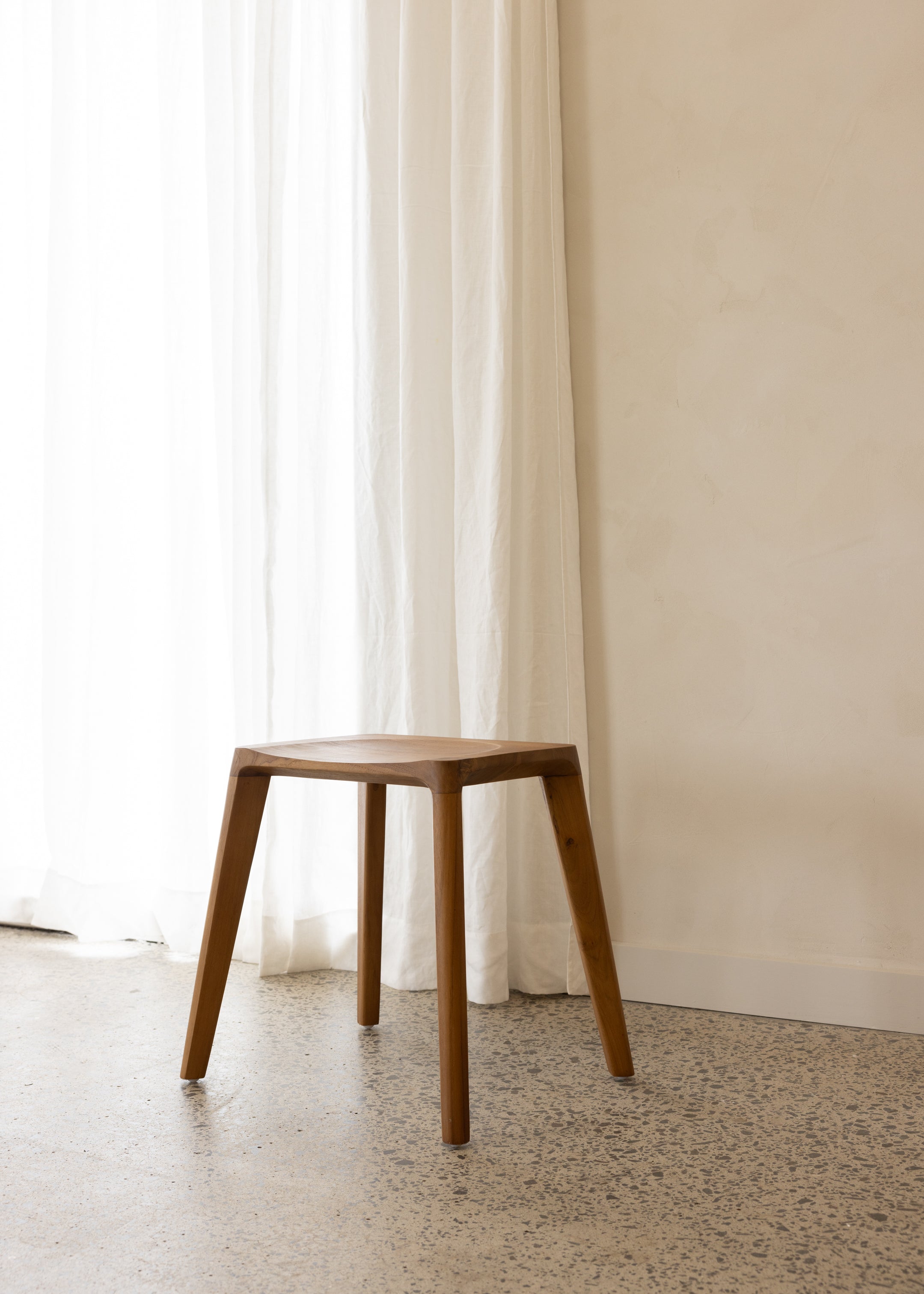 Glide Low Stool / Natural