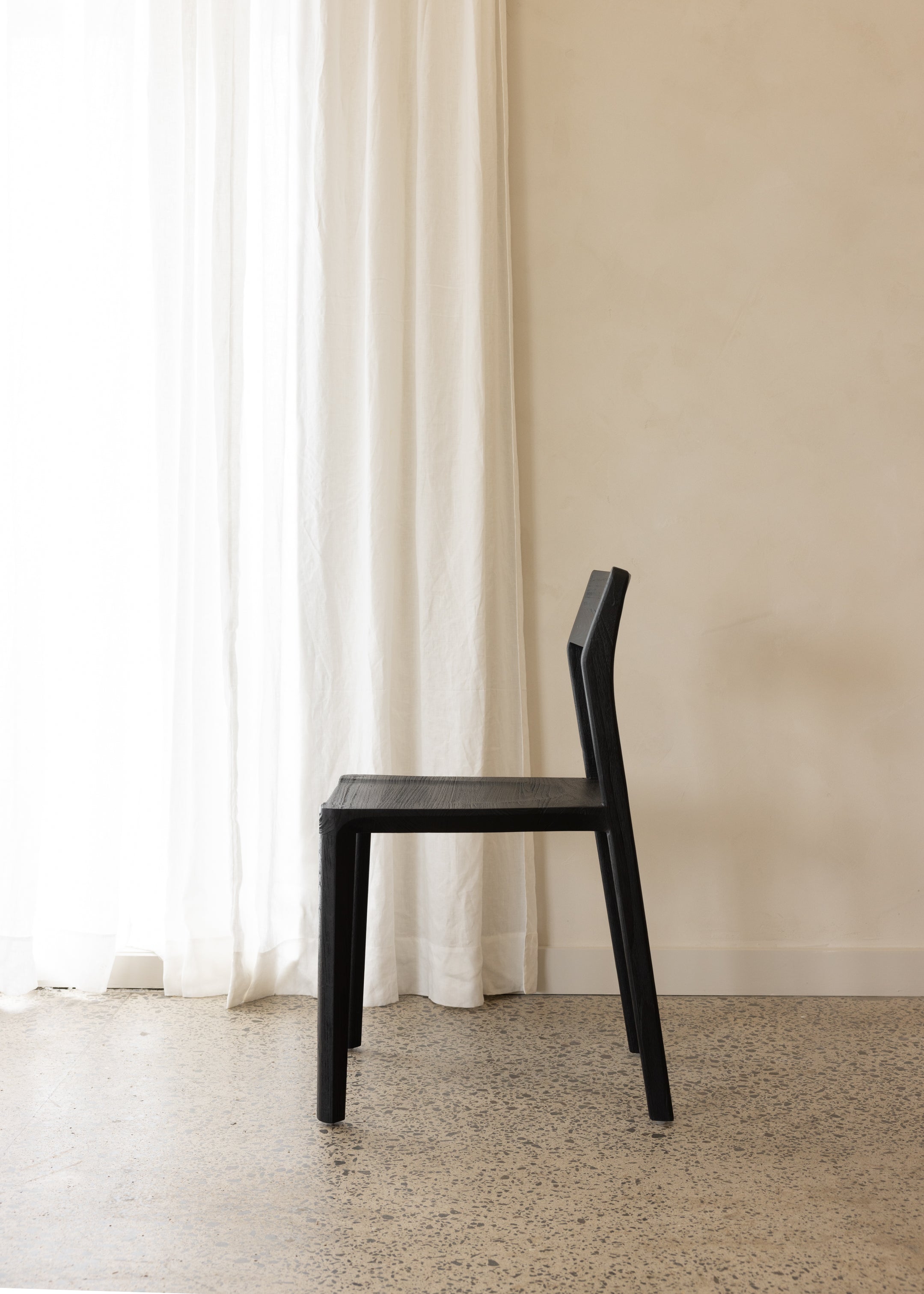 Glide Dining Chair / Black