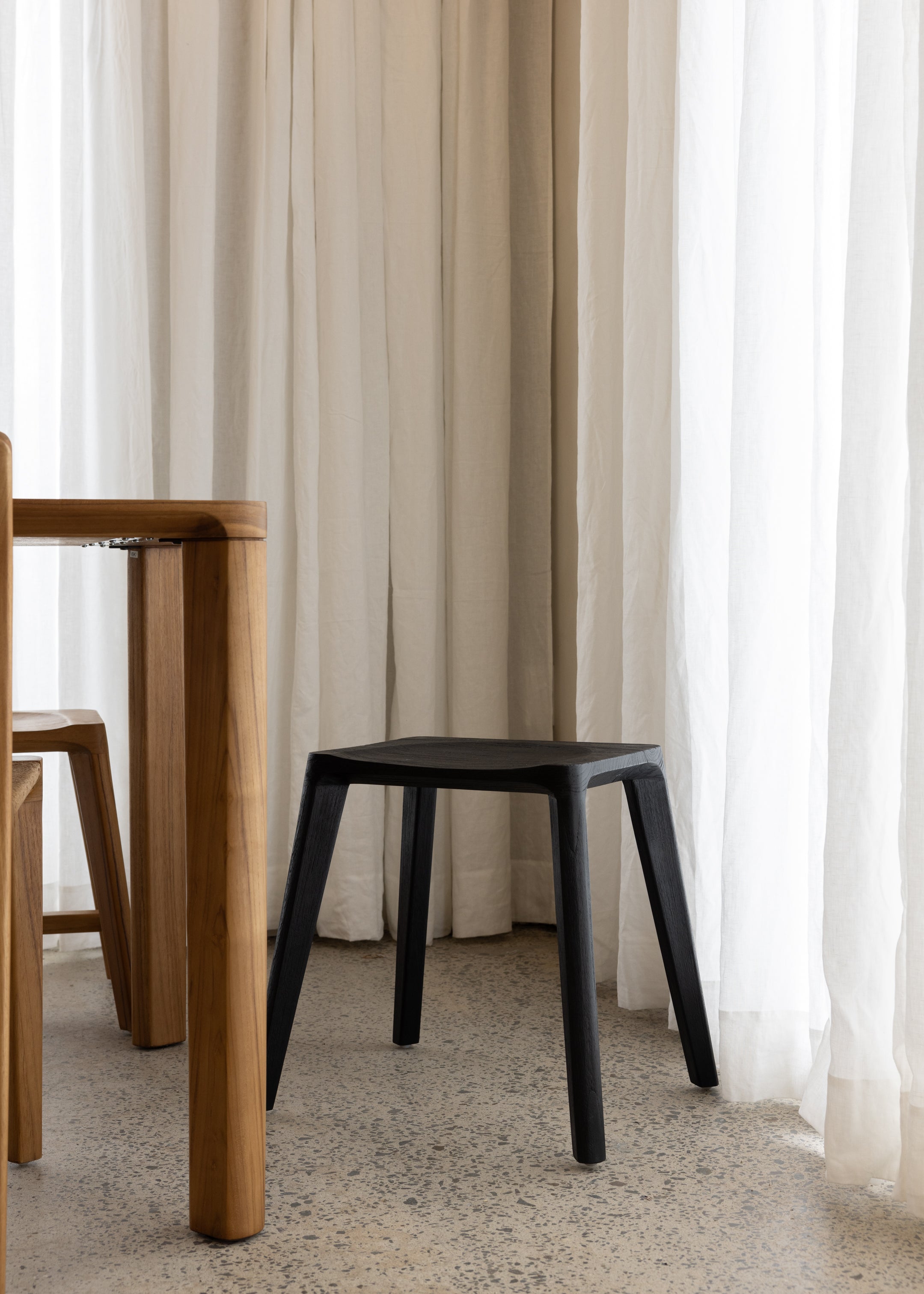 Glide Low Stool / Black