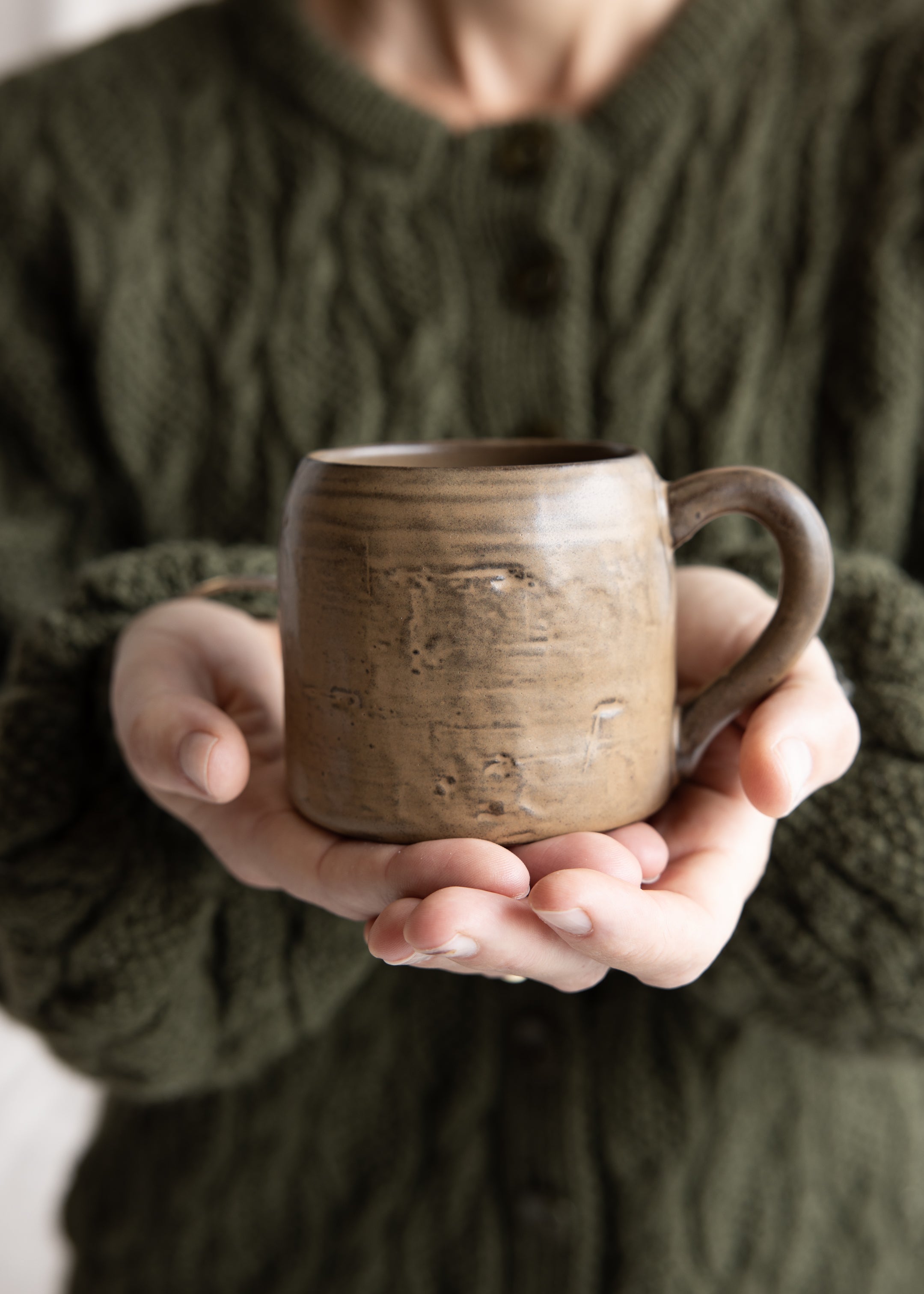 Stoneware Mug / Dark Powder