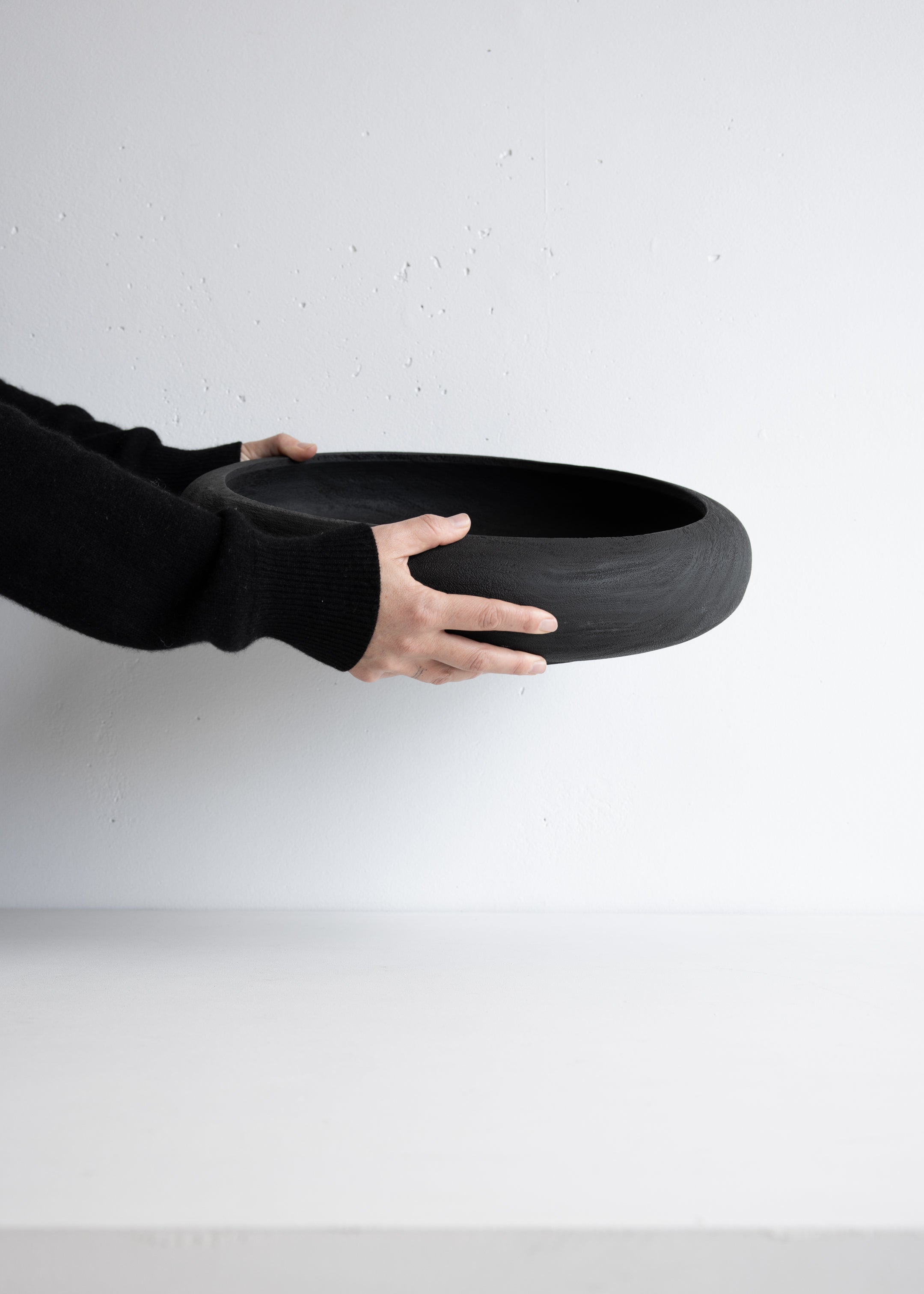 Disc Teak Bowl / Black