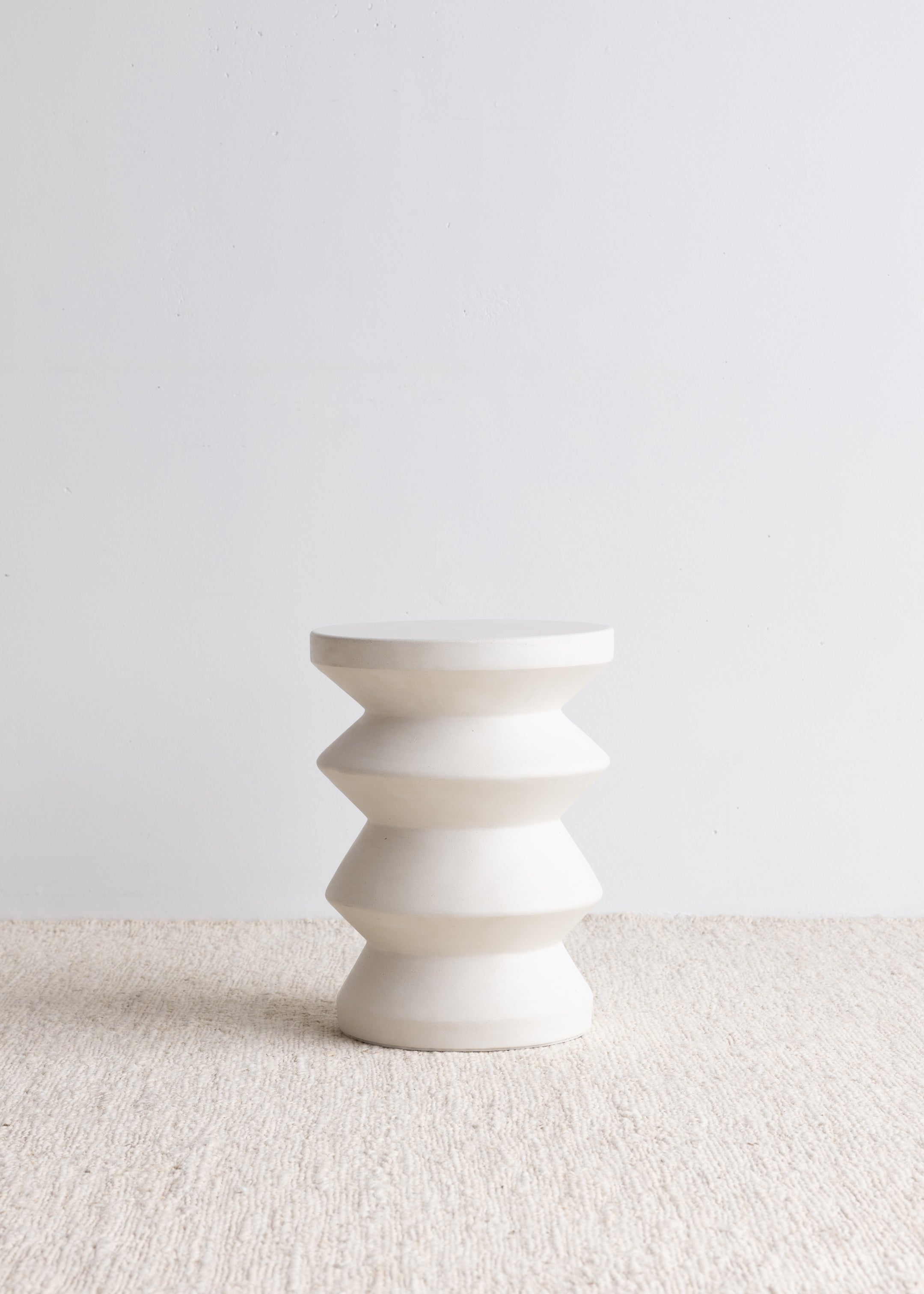Nara Stump / White
