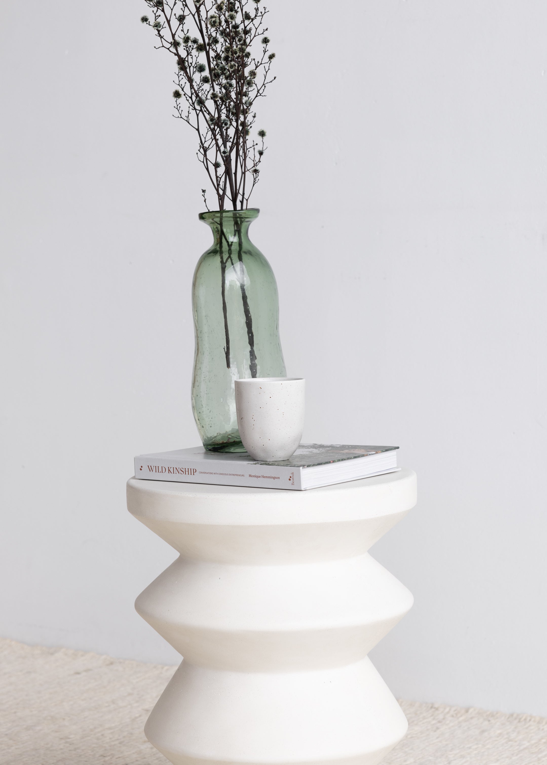 Nara Stump / White
