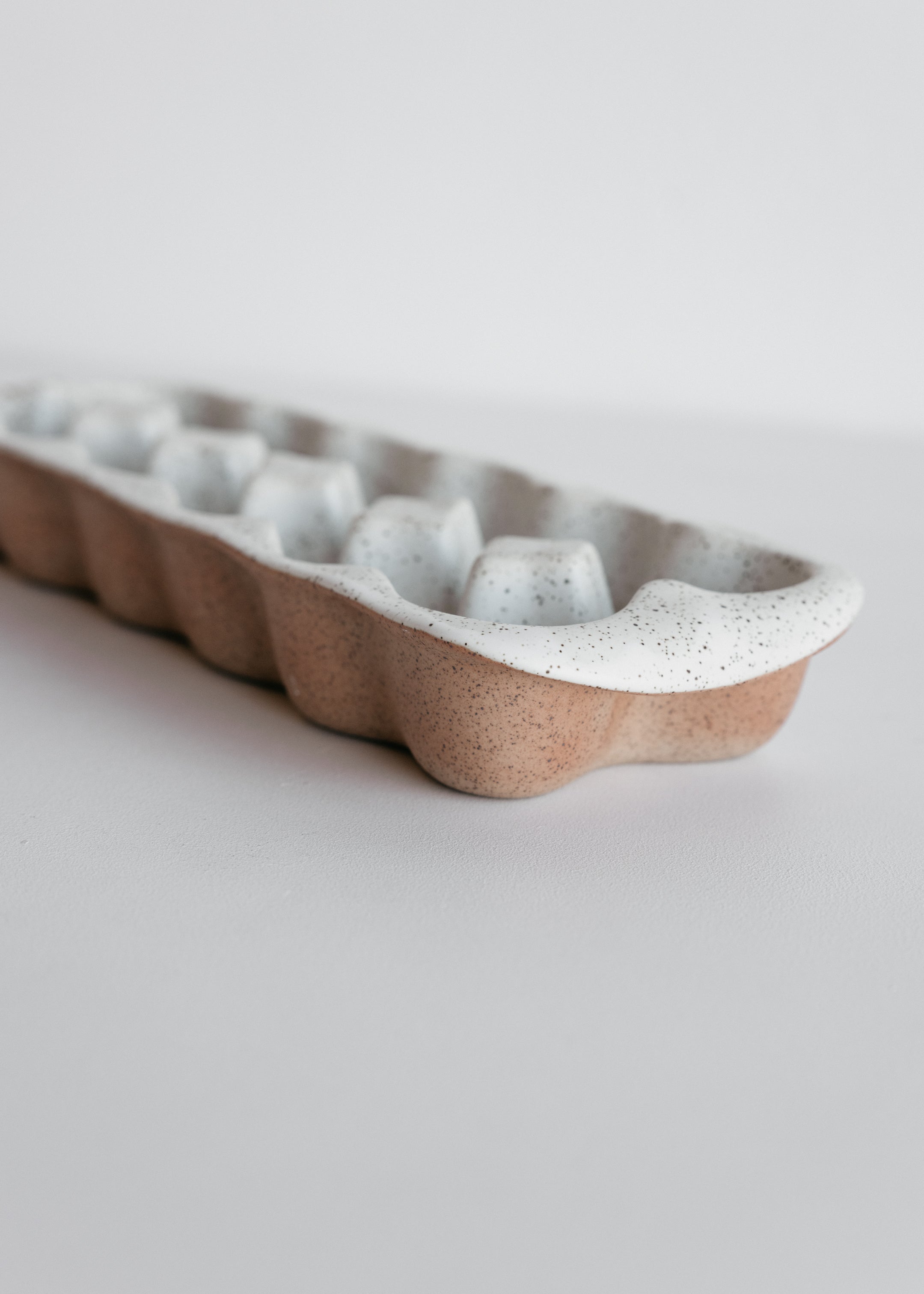 Garden To Table Egg Crate 12 Cup / White
