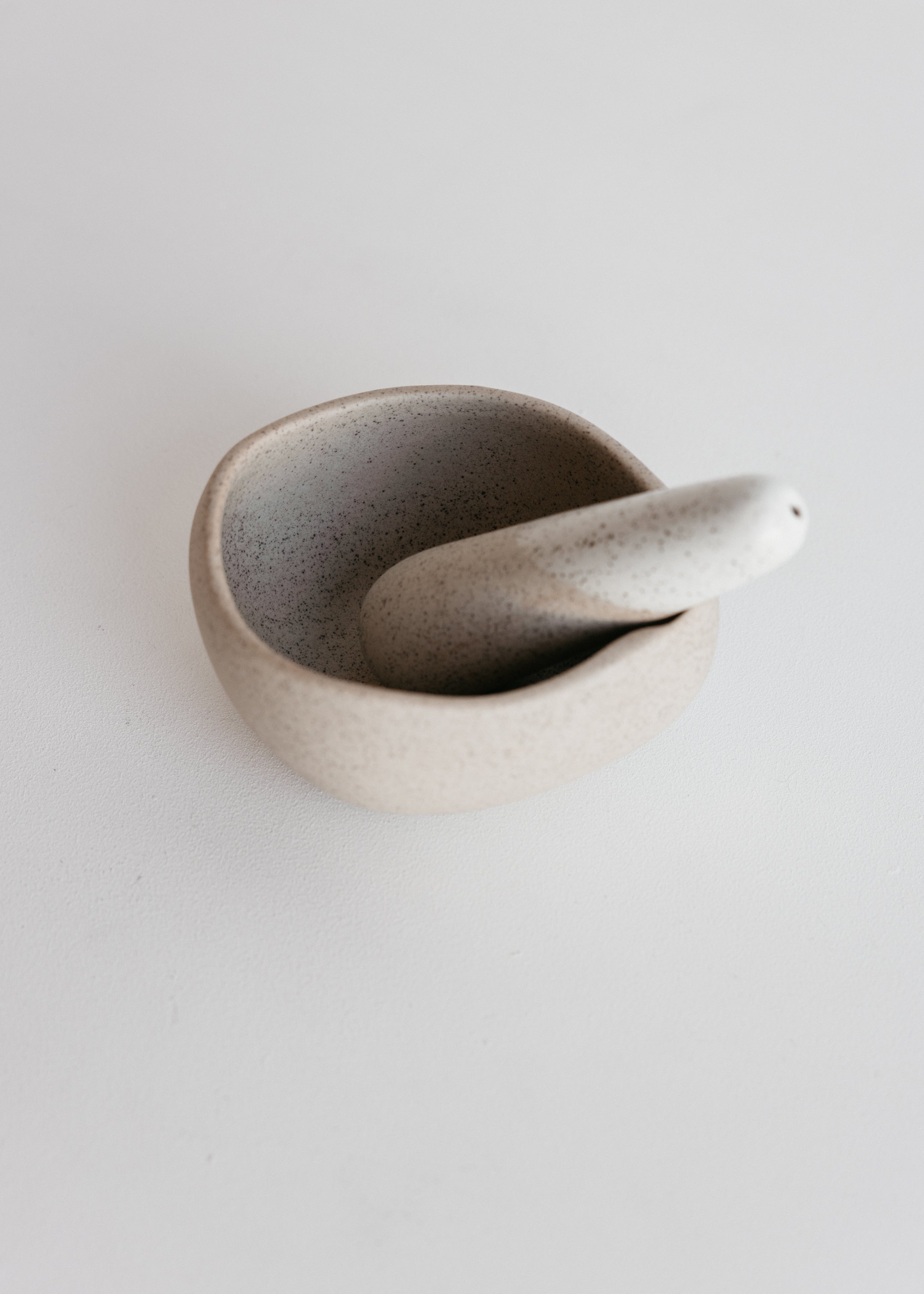 Garden To Table Mortar & Pestle / White
