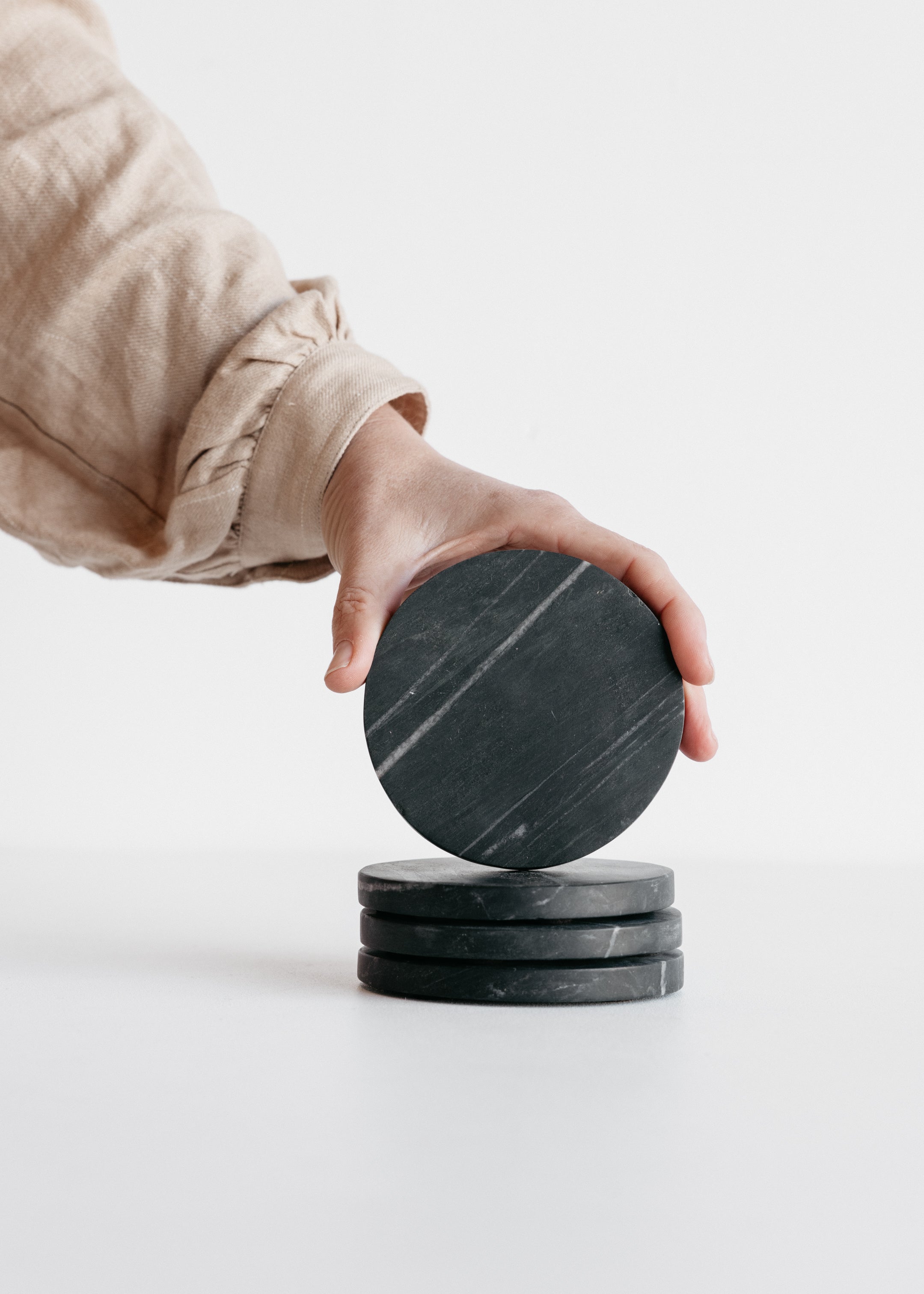 Marble Round Coasters Set Of 4 / Black