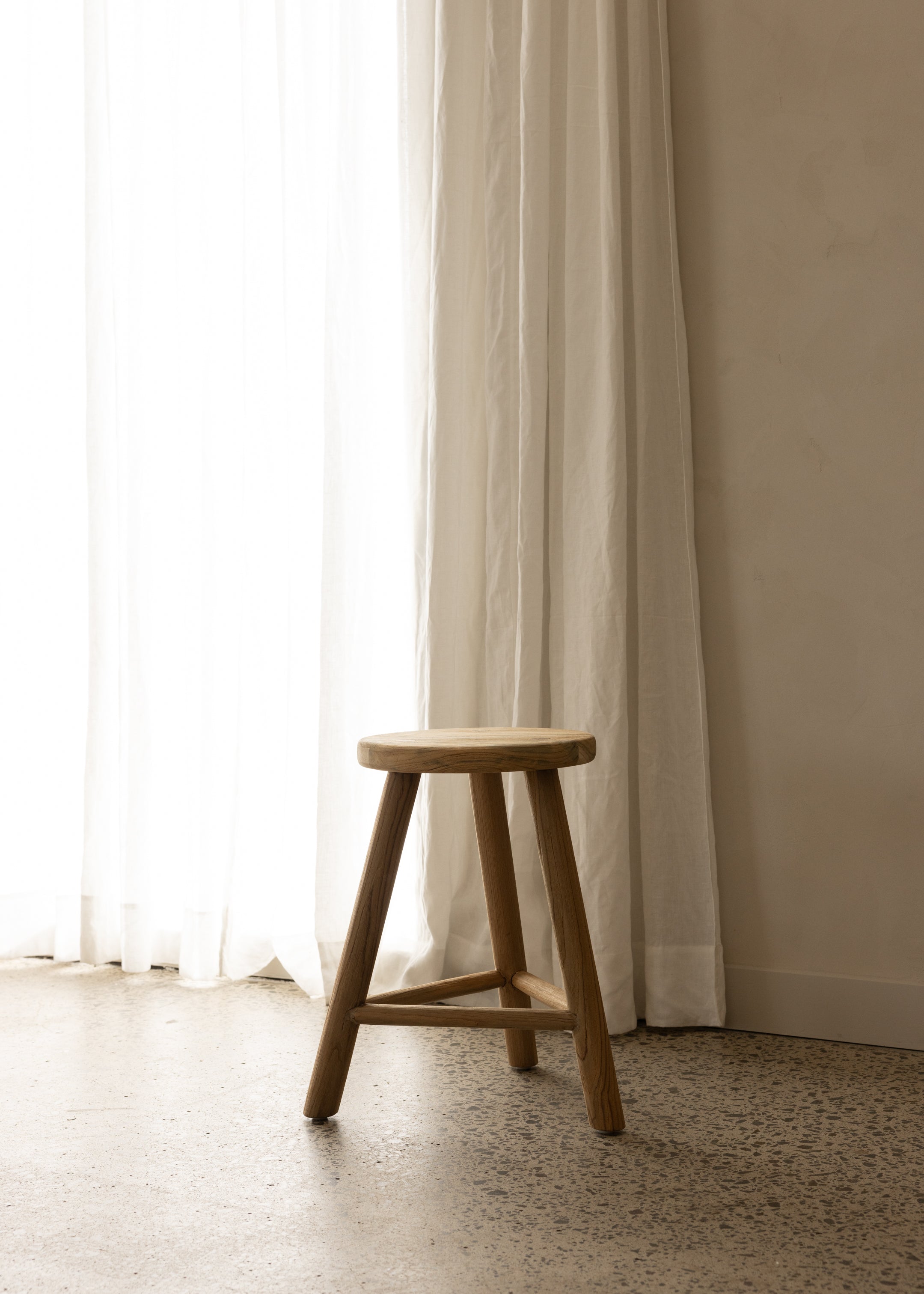 Village Stool / Natural