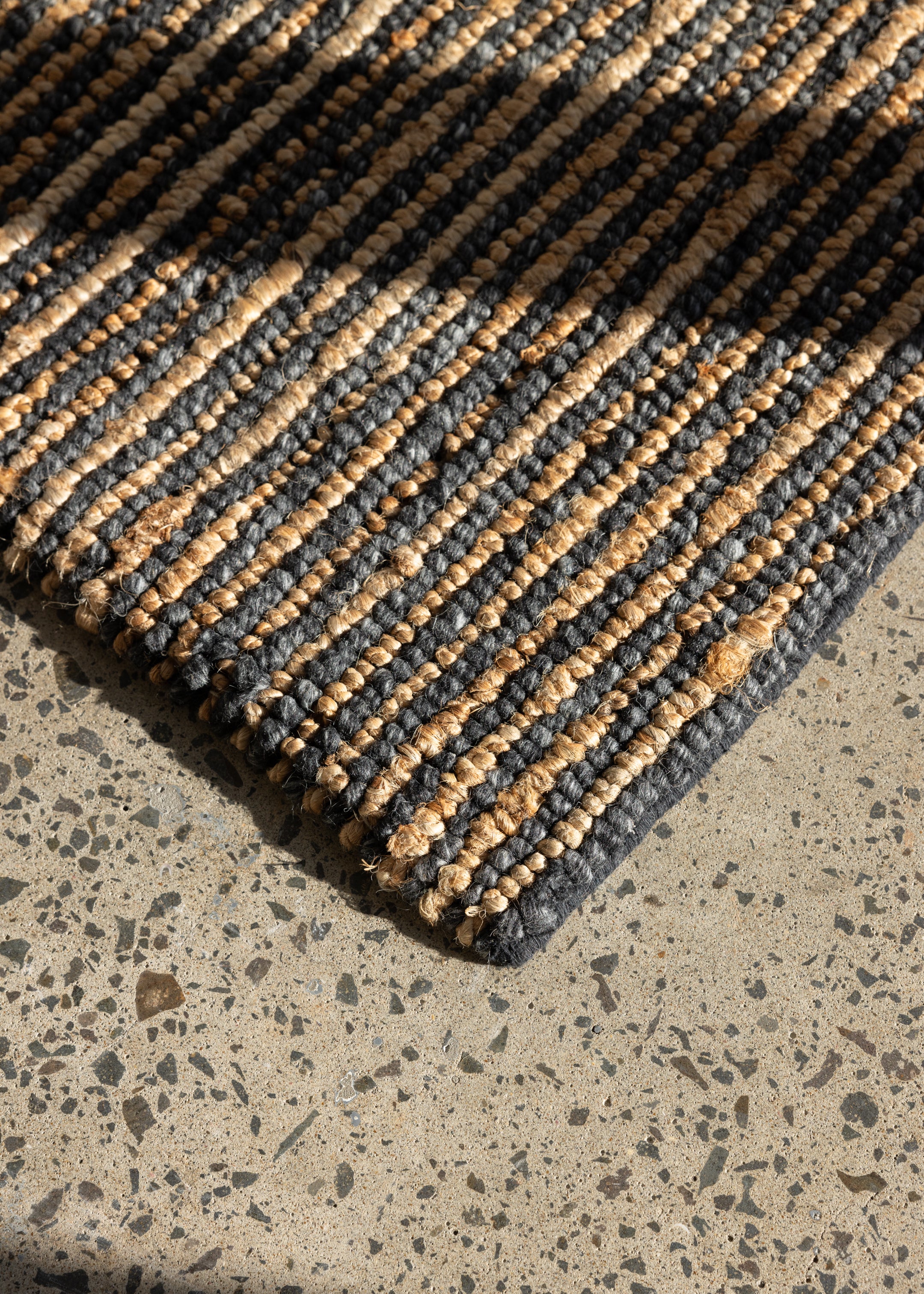 Lima Entrance Mat / Charcoal