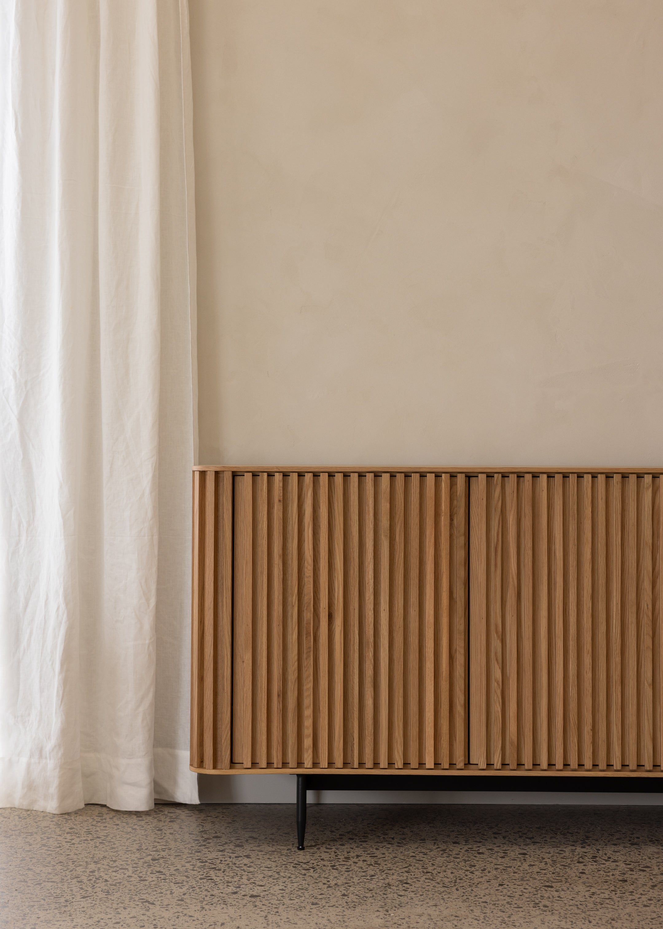 Linea Sideboard / Oak