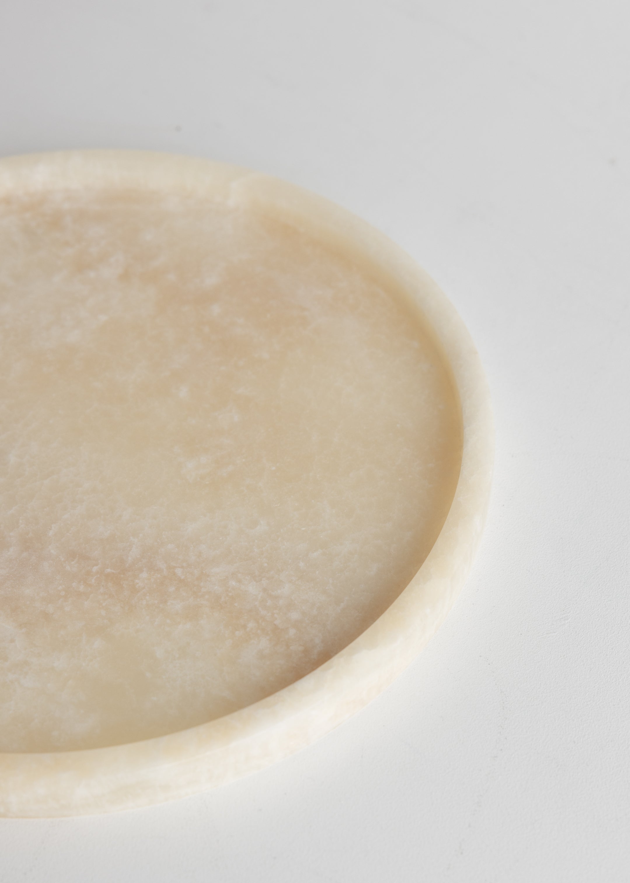 Onyx Round Tray/ Yellow