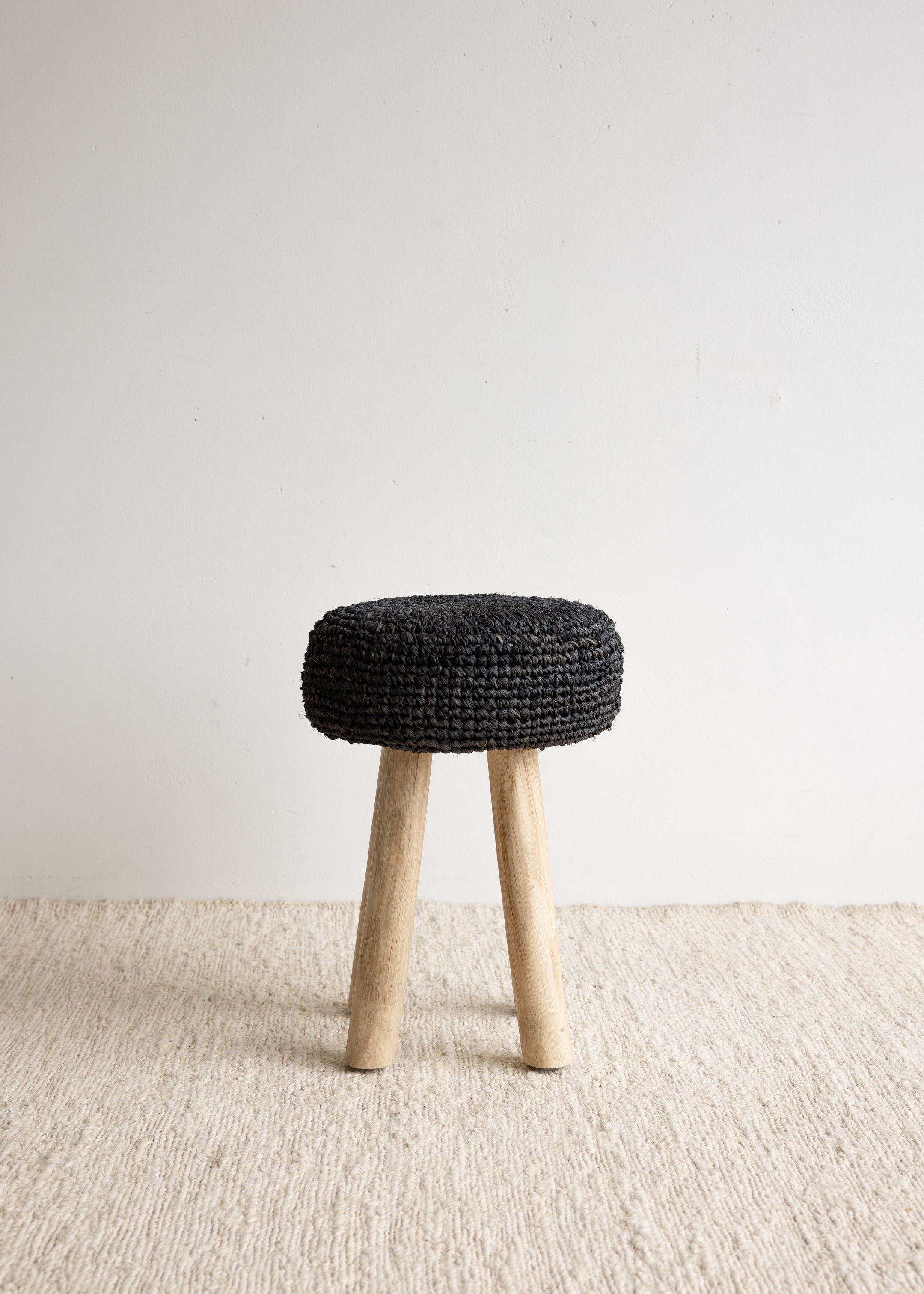 Sabi Low Stool / Charcoal
