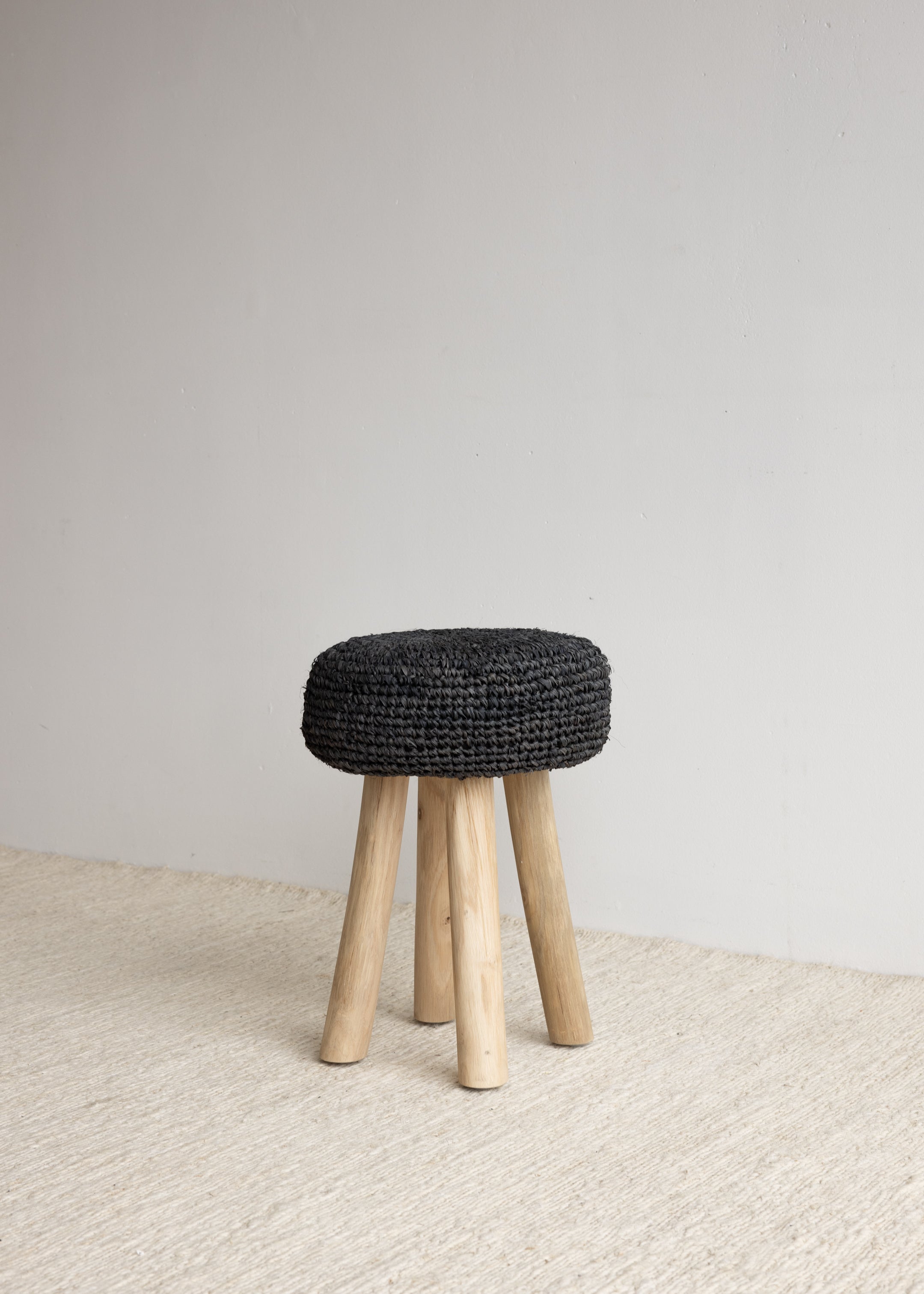 Sabi Low Stool / Charcoal