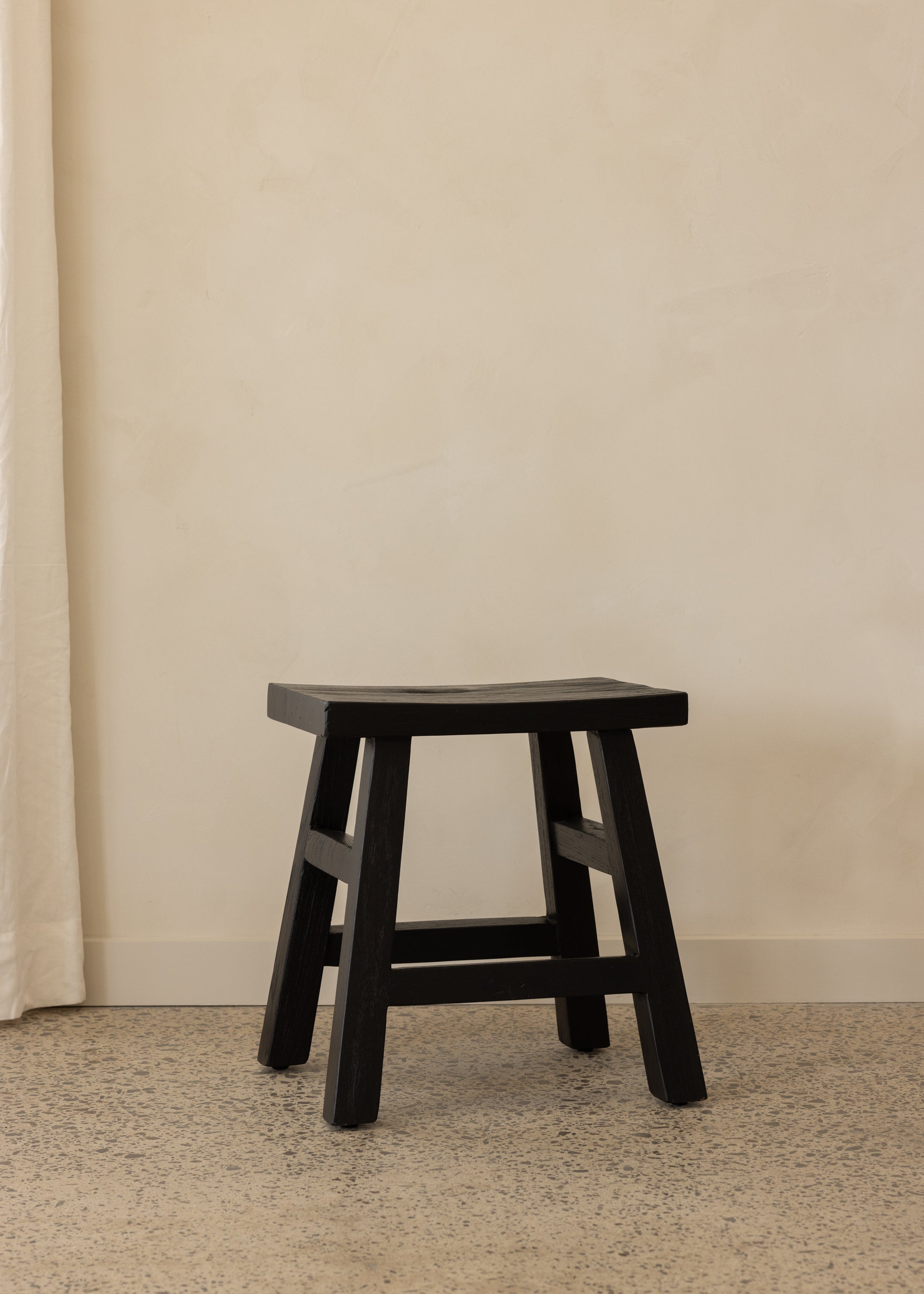 Zuri Stool / Black