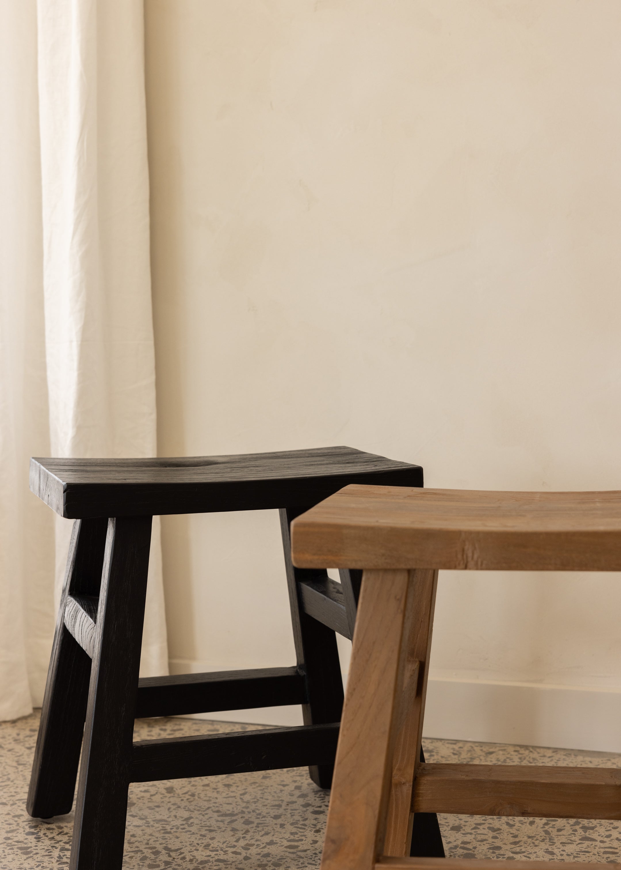 Zuri Stool / Black