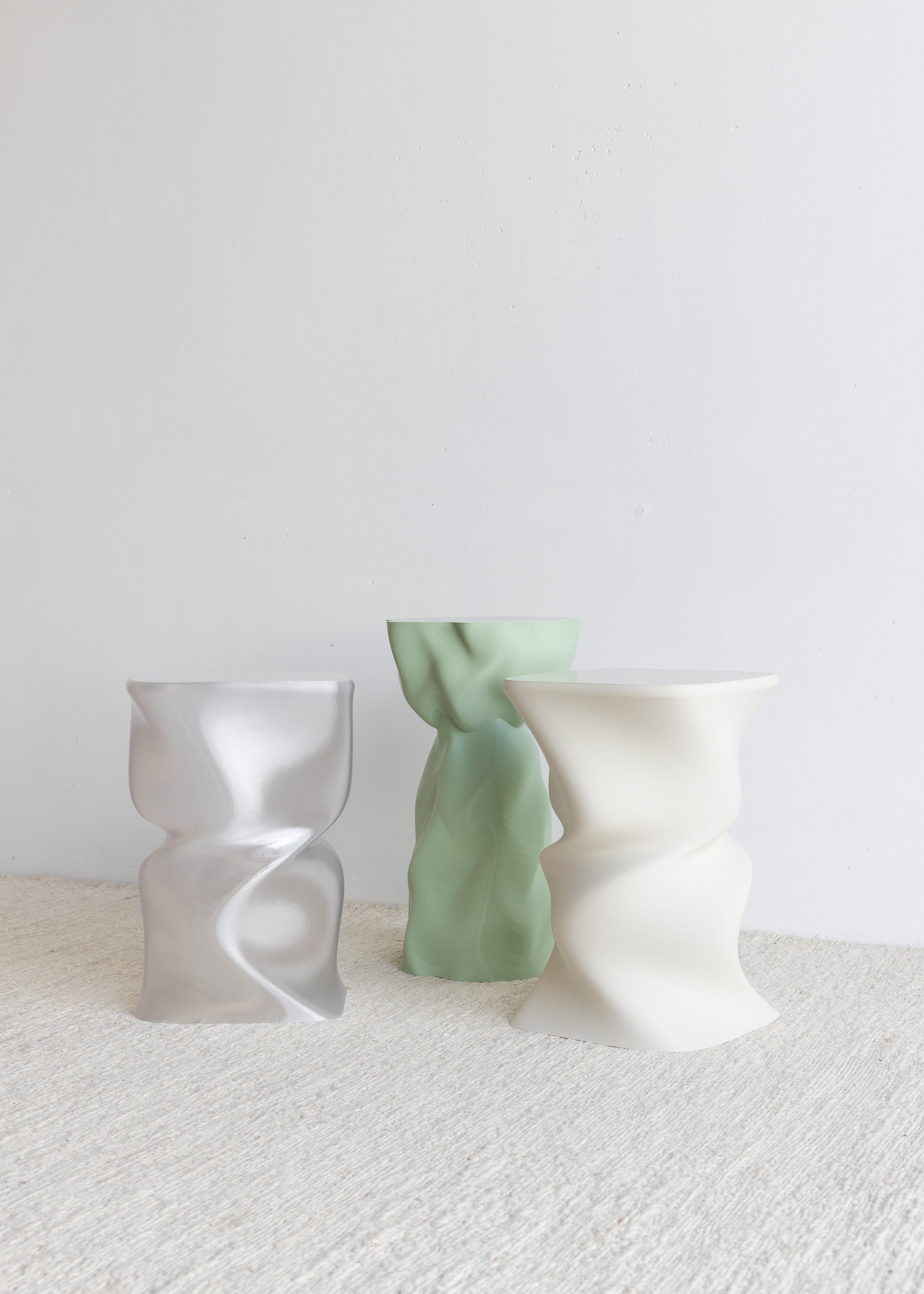 Twist Side Table / Clear