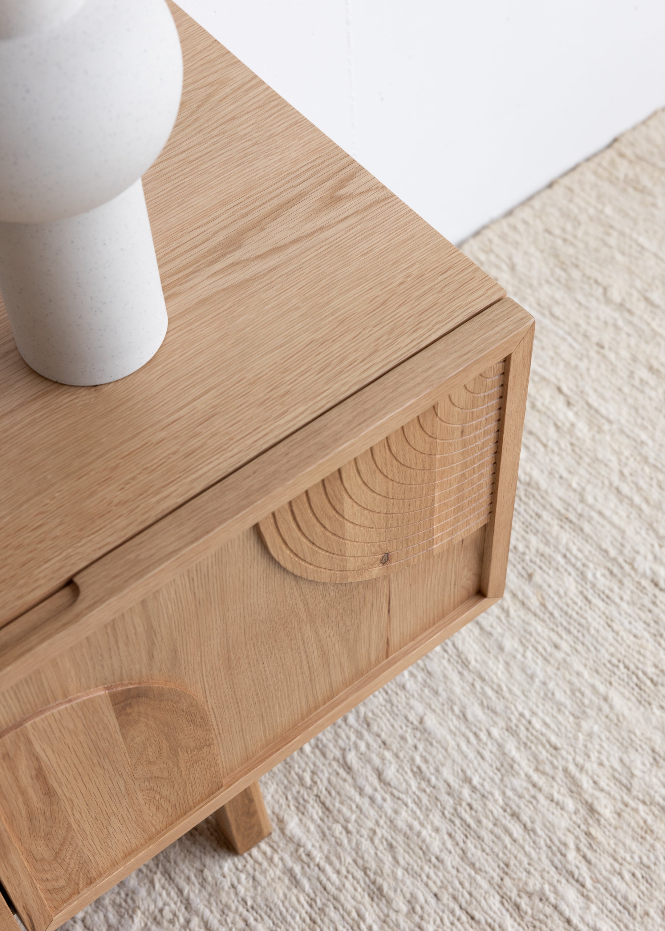 Bowie TV Stand / Natural Oak