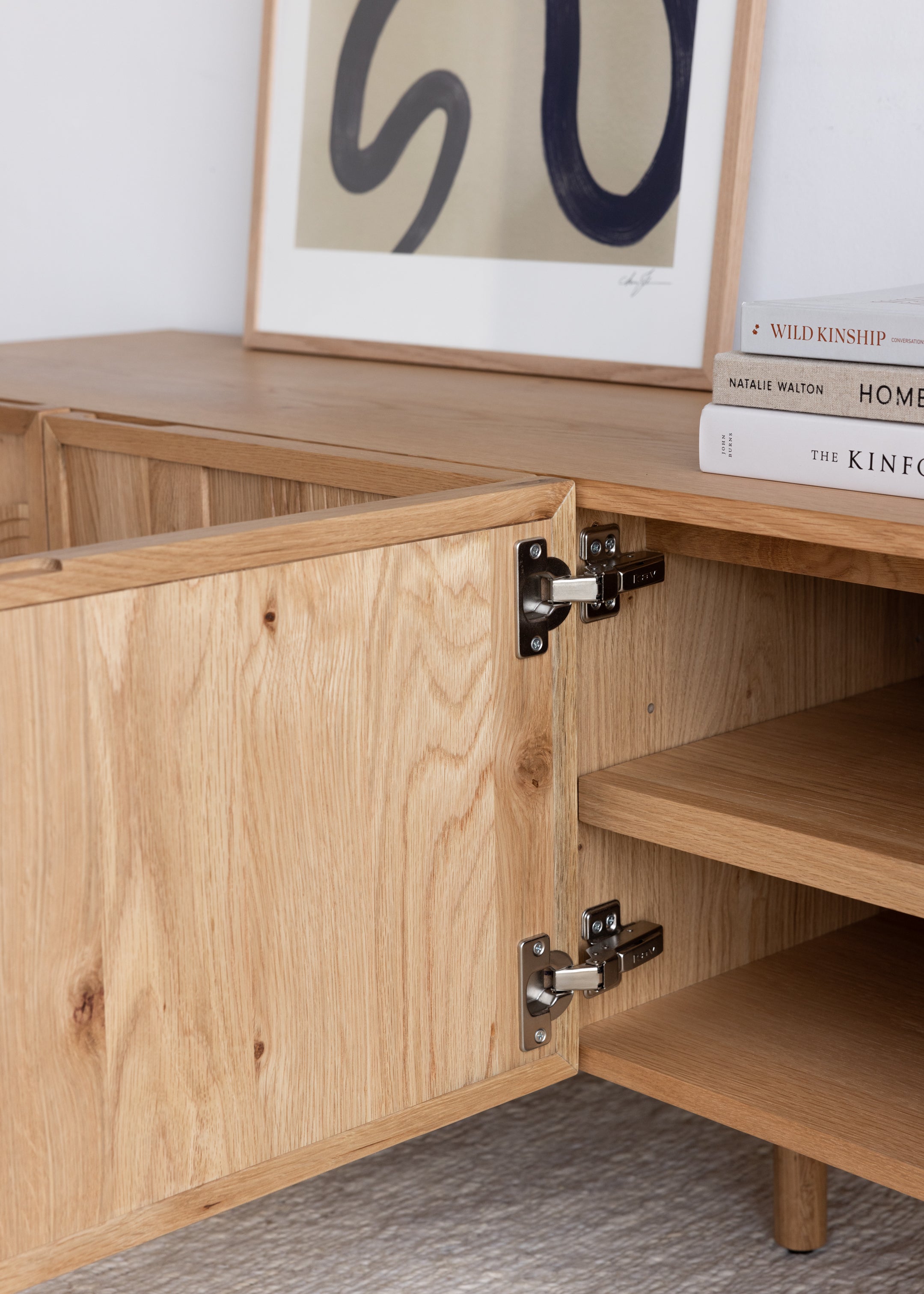 Bowie TV Stand / Natural Oak