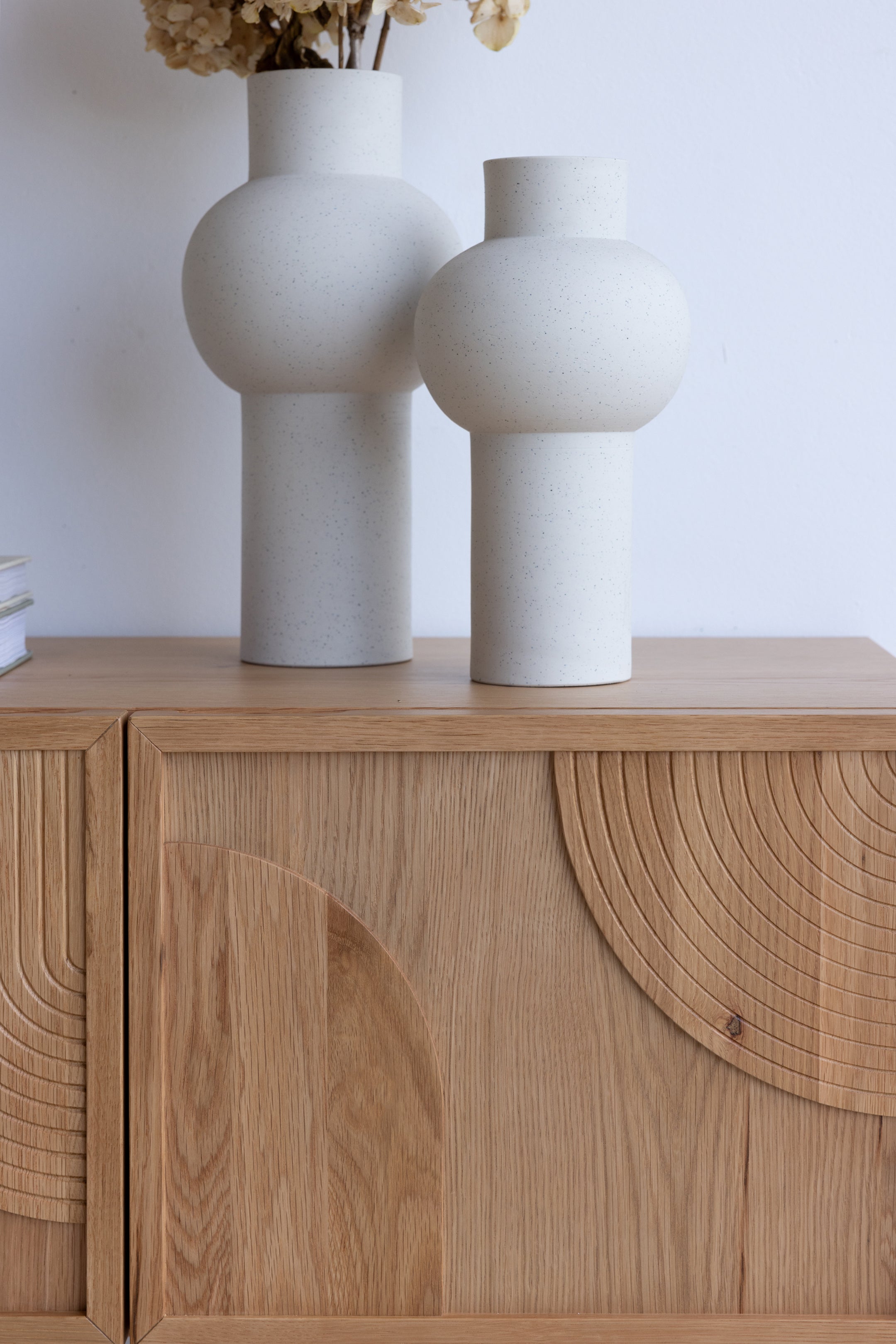 Bowie TV Stand / Natural Oak