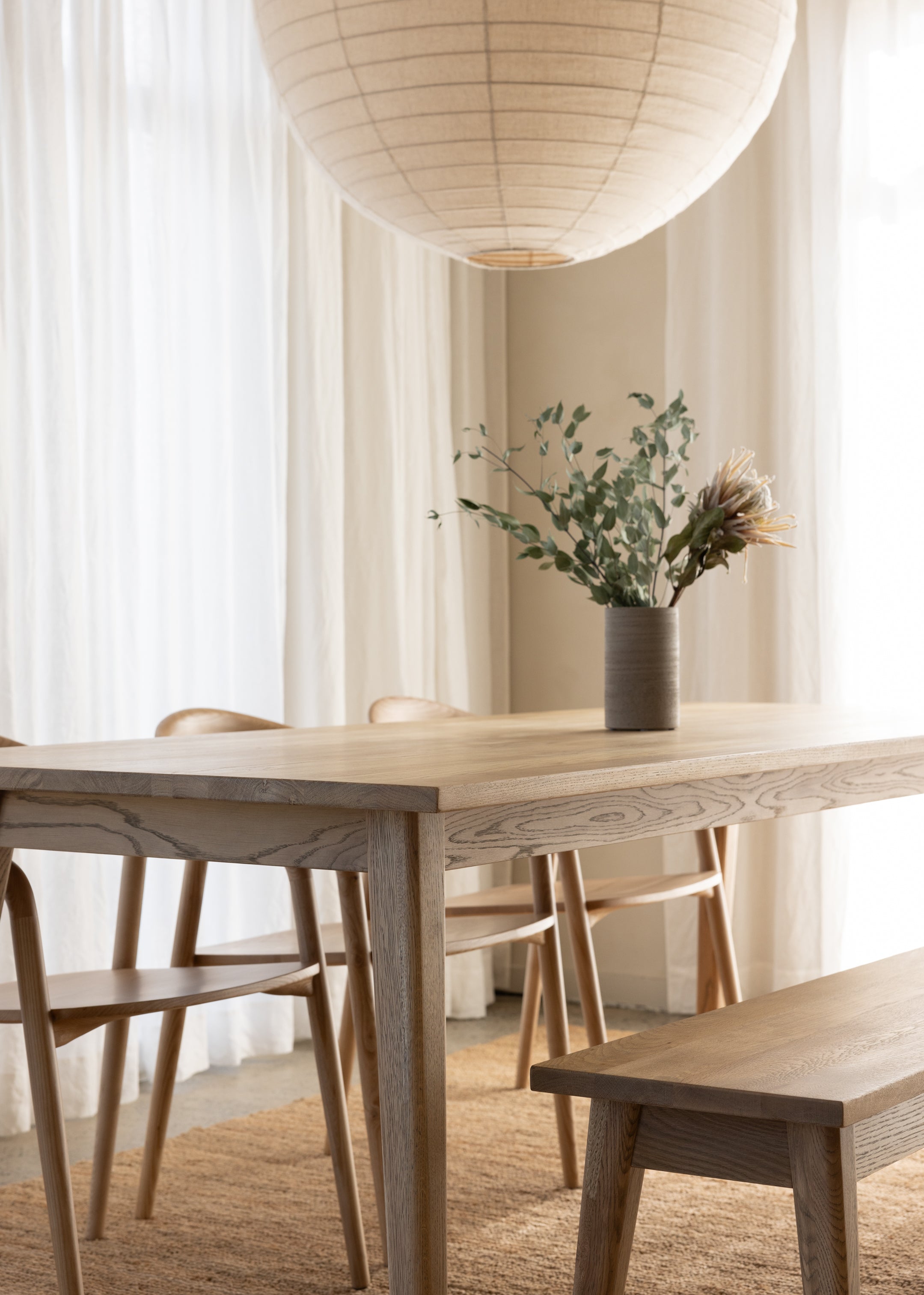 Vaasa Oak Dining Table / Natural