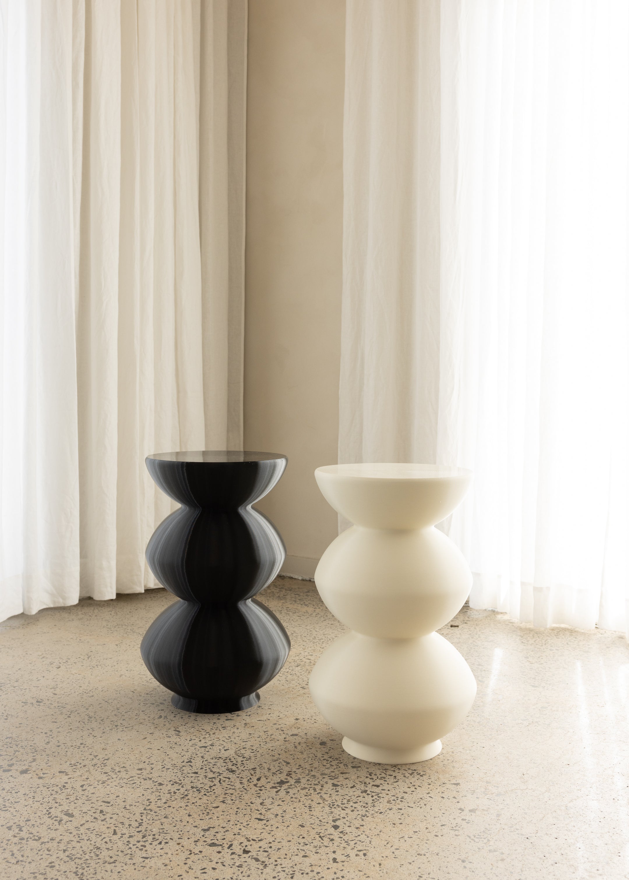 Bubble Side Table / Eggshell