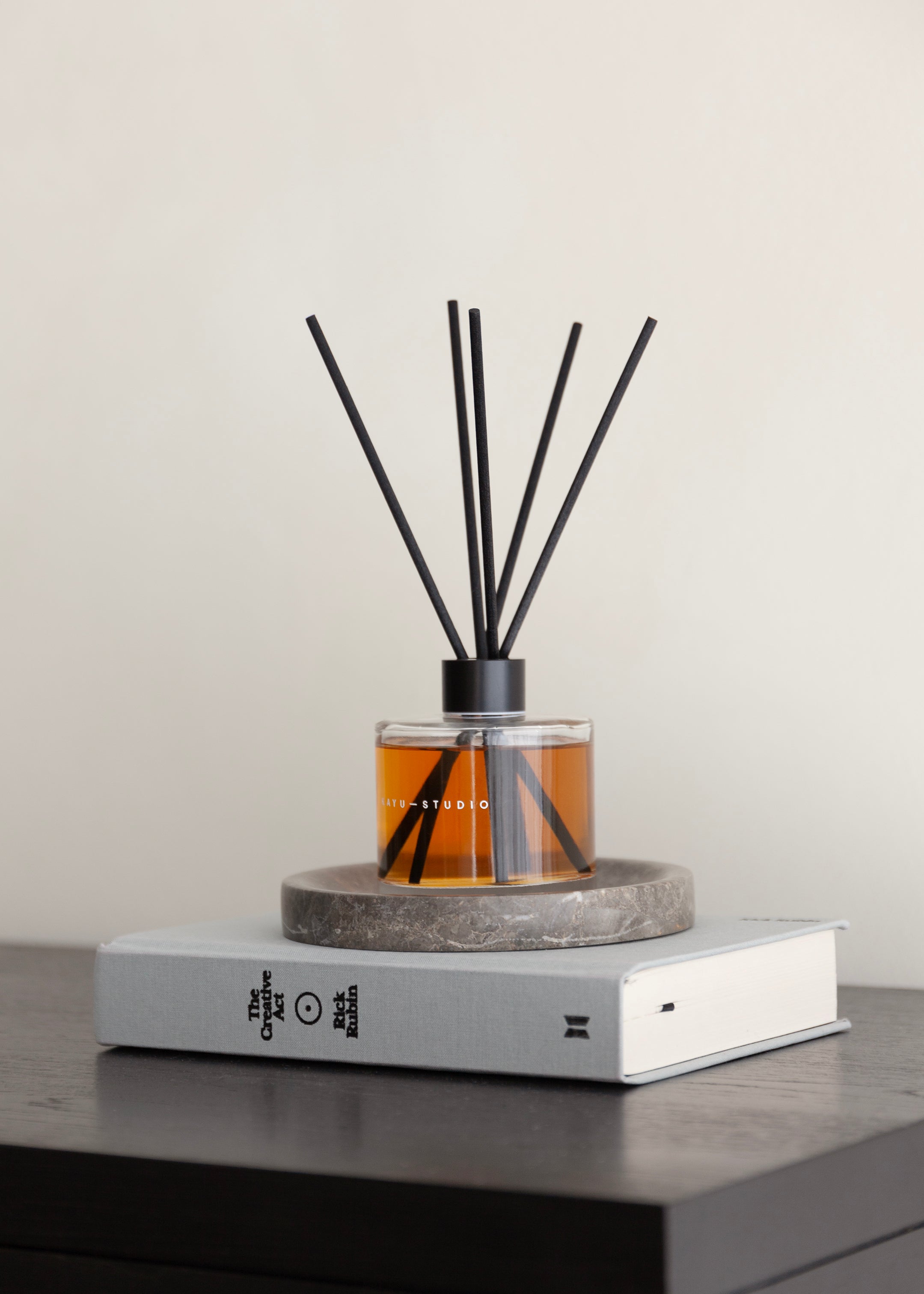 Kayu Signature Scent Reed Diffuser / Oud