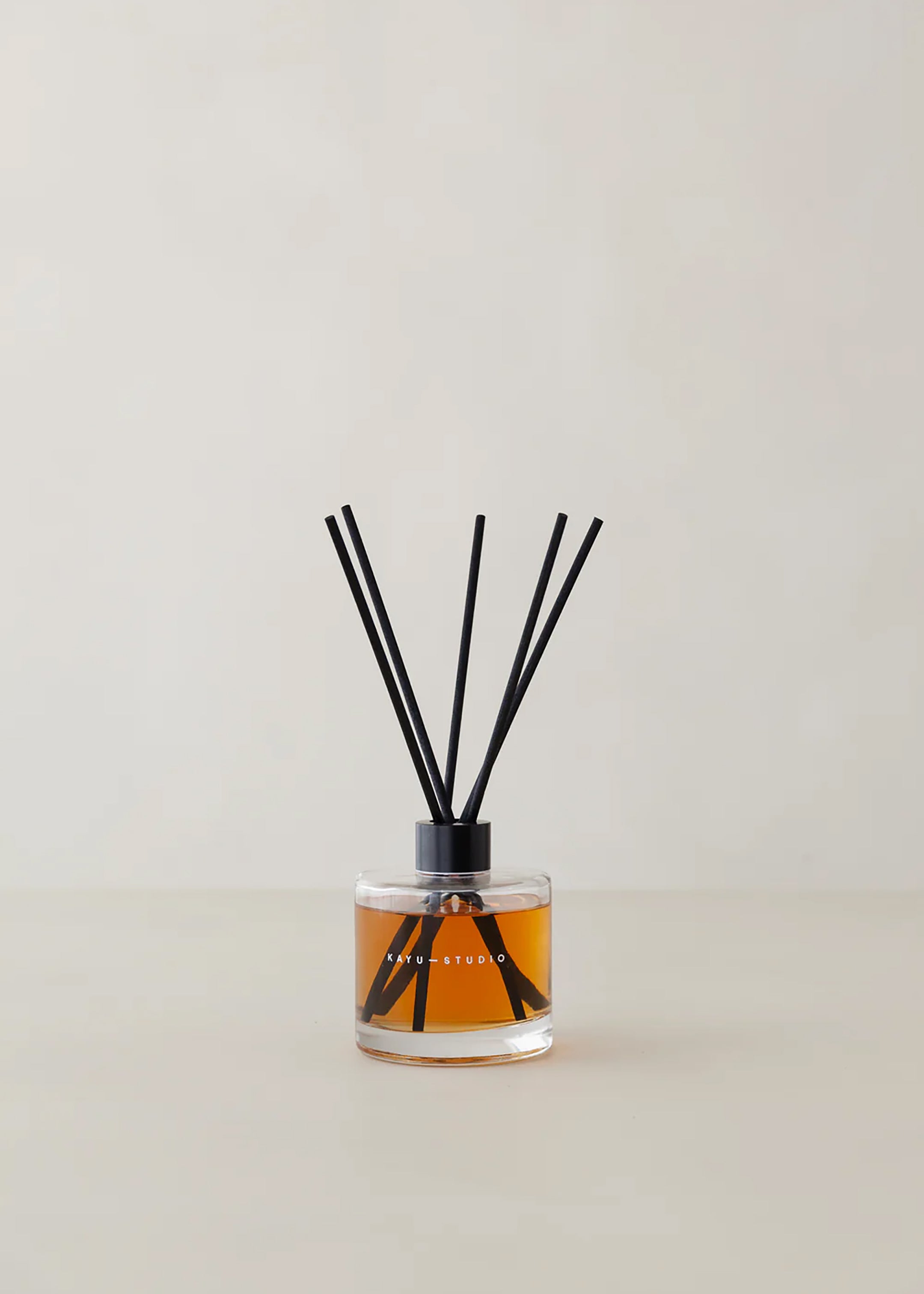 Kayu Signature Scent Reed Diffuser / Oud
