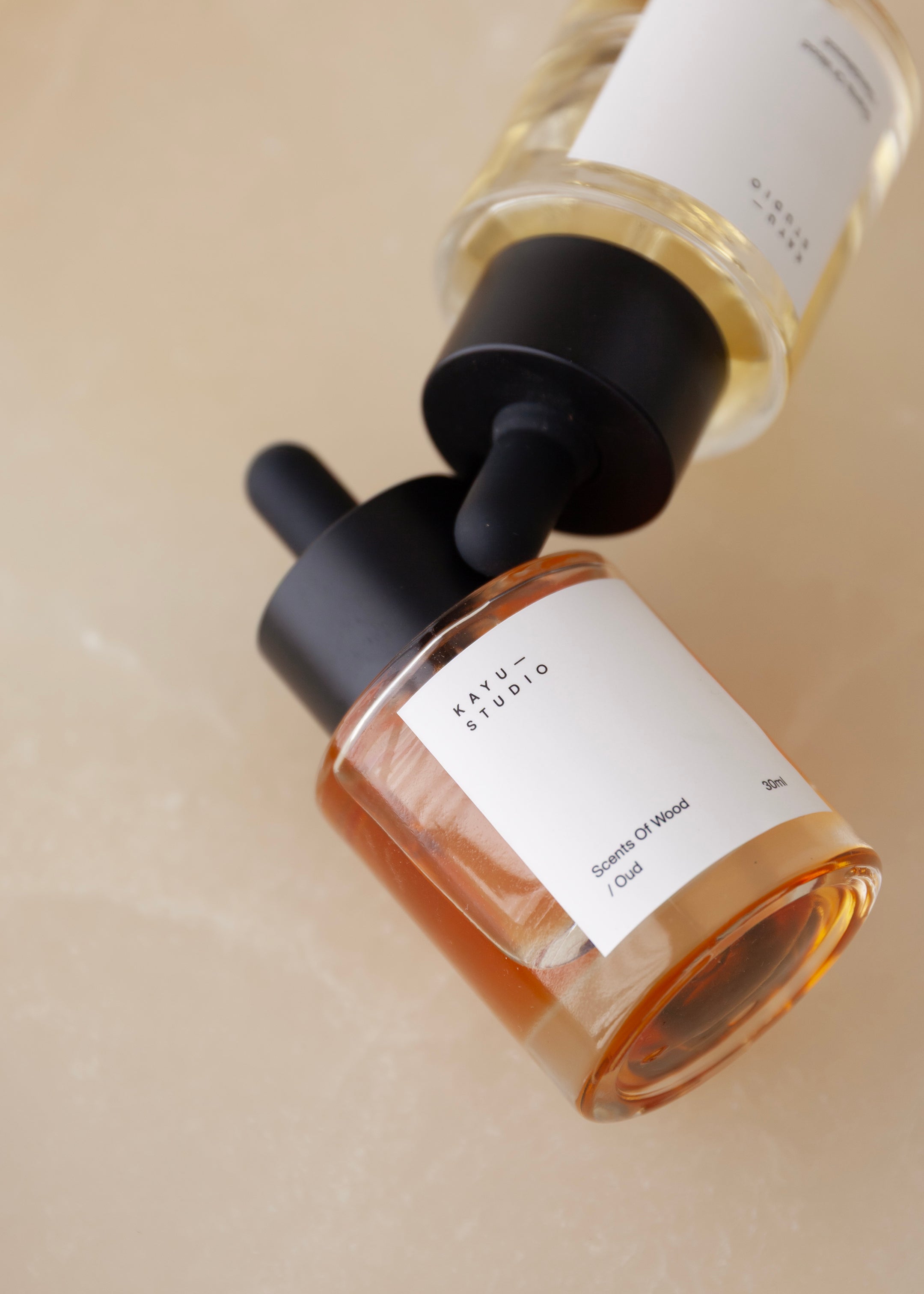 Kayu Signature Volcanic Rock Diffuser Oil / Oud